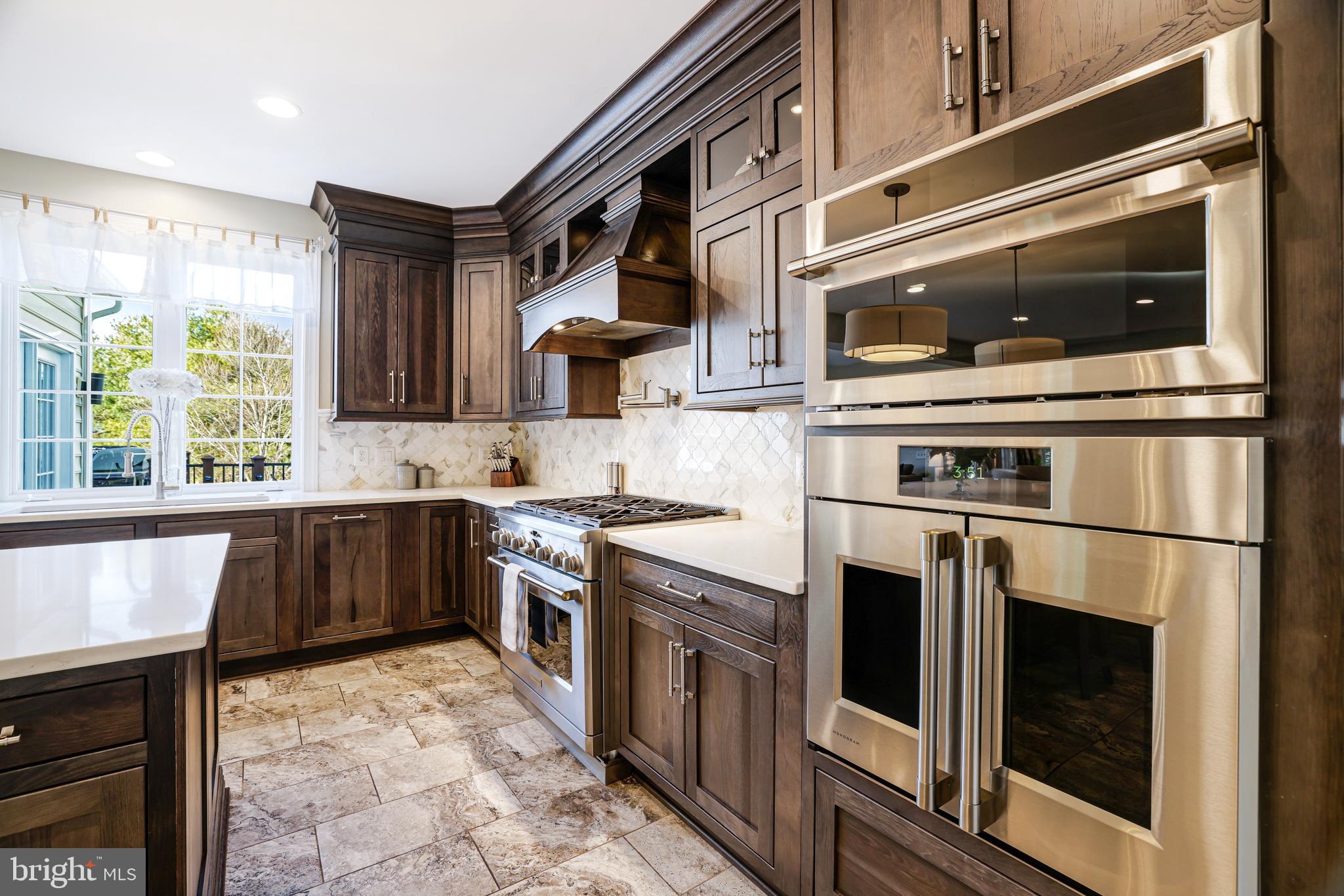 RED CEDAR - Residential