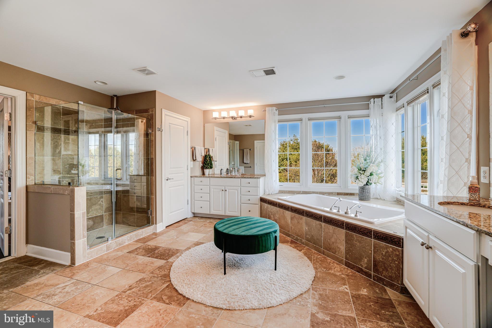 RED CEDAR - Residential