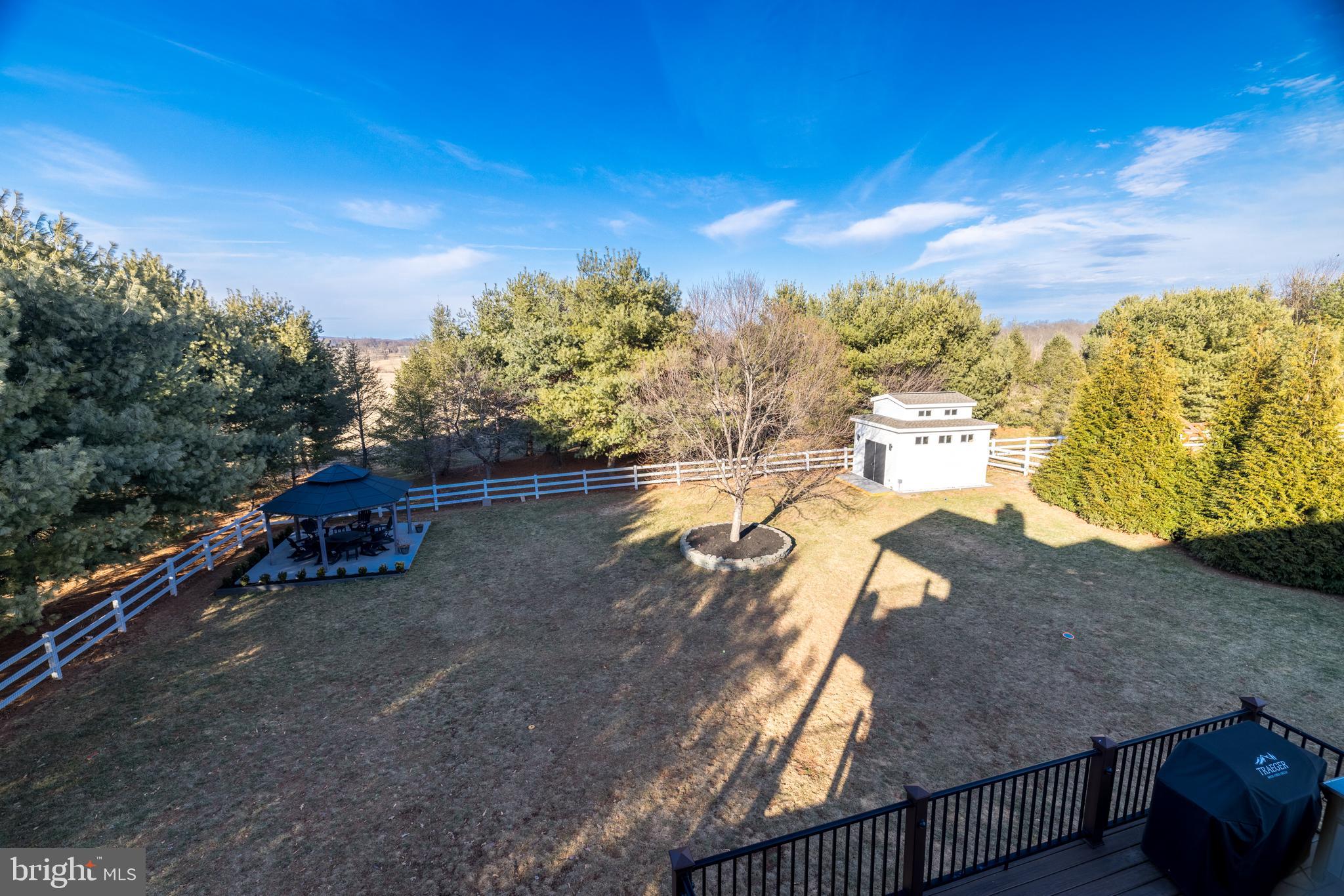 RED CEDAR - Residential