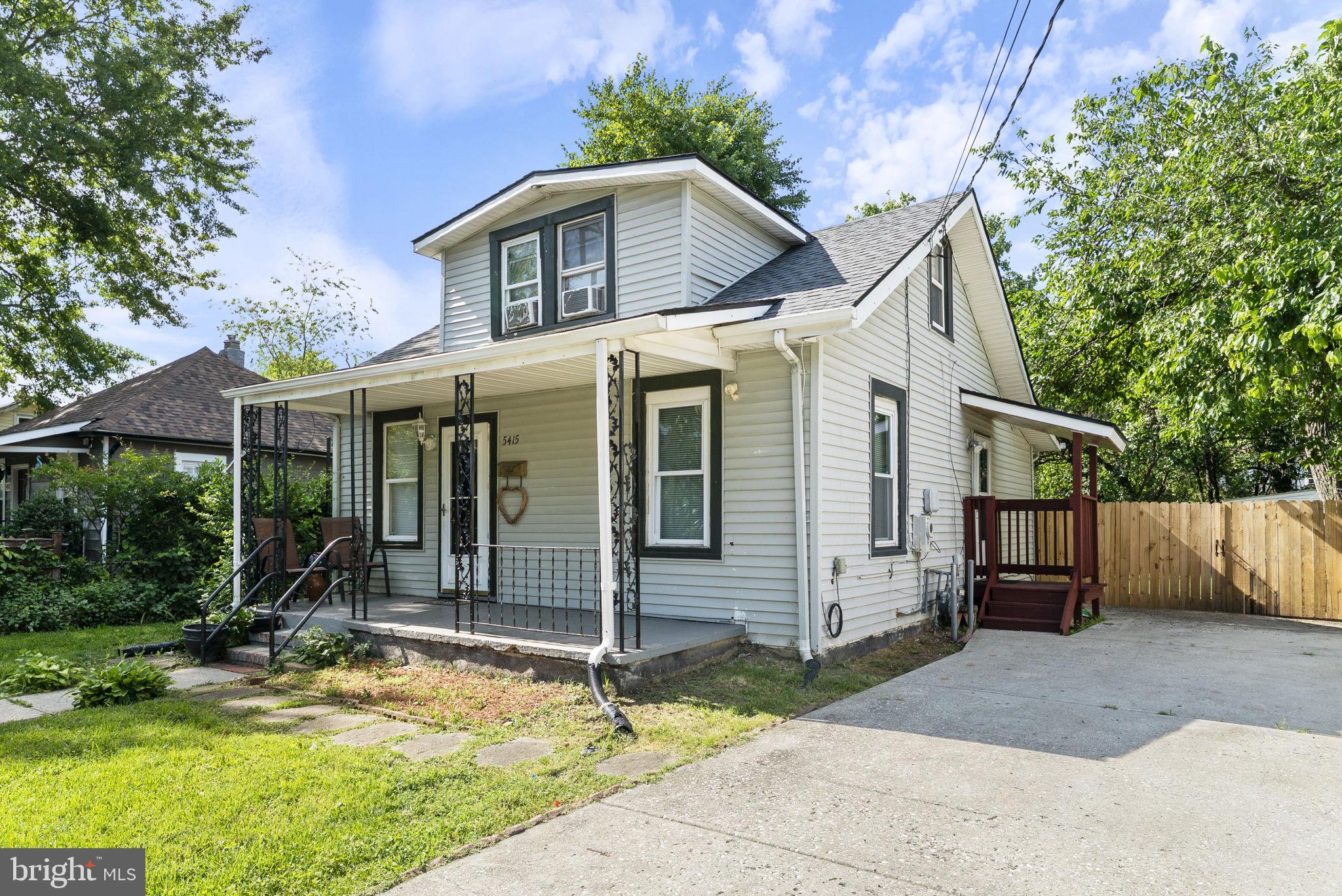 RIVERDALE - Residential
