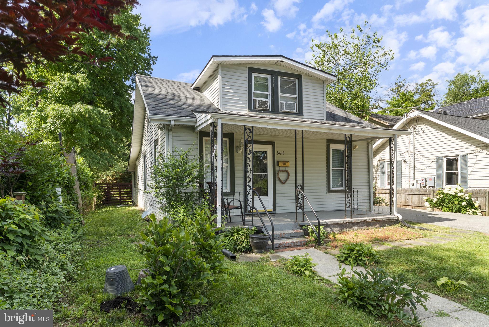 RIVERDALE - Residential