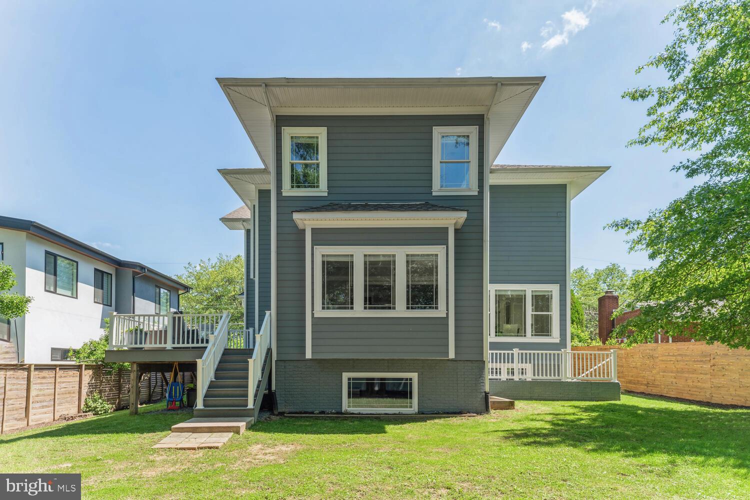 VIENNA WOODS - Residential
