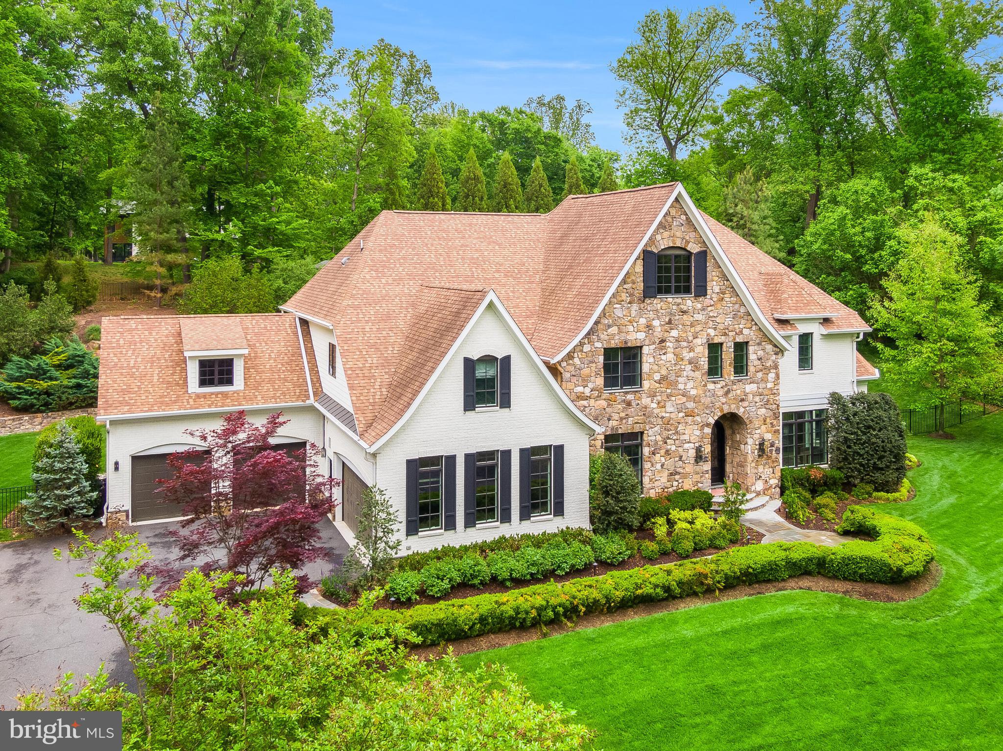 LANGLEY FOREST - Residential