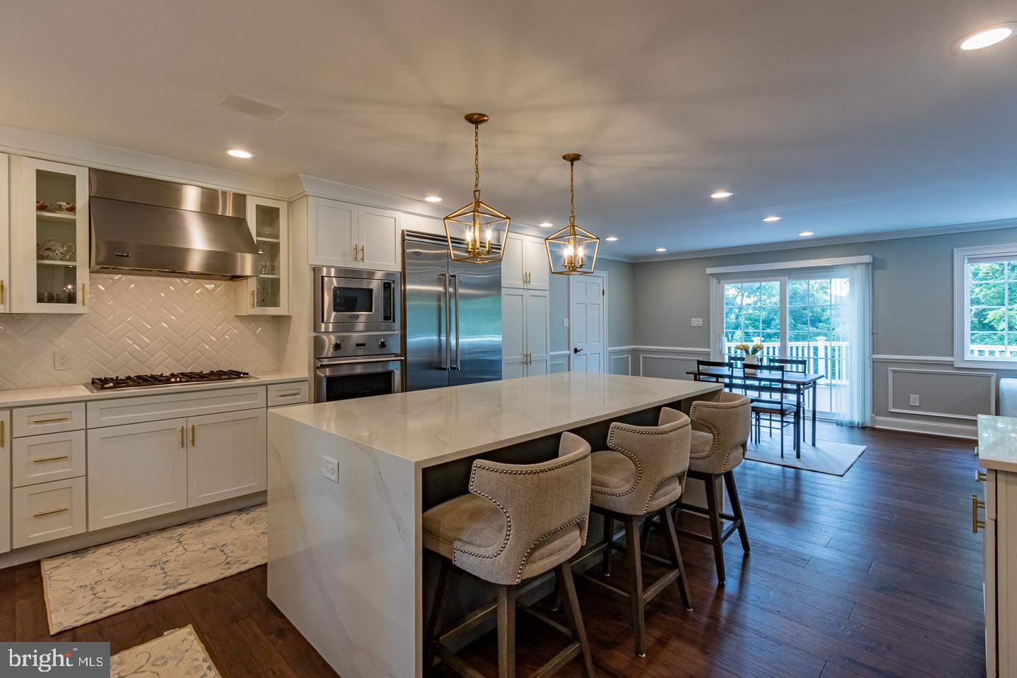 NEWTOWN HUNT - Residential
