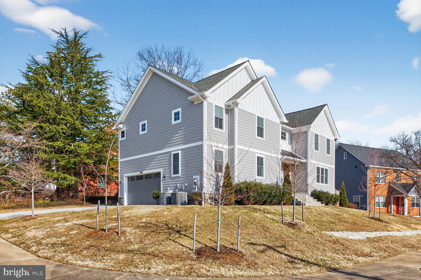PIMMIT VIEW - Residential