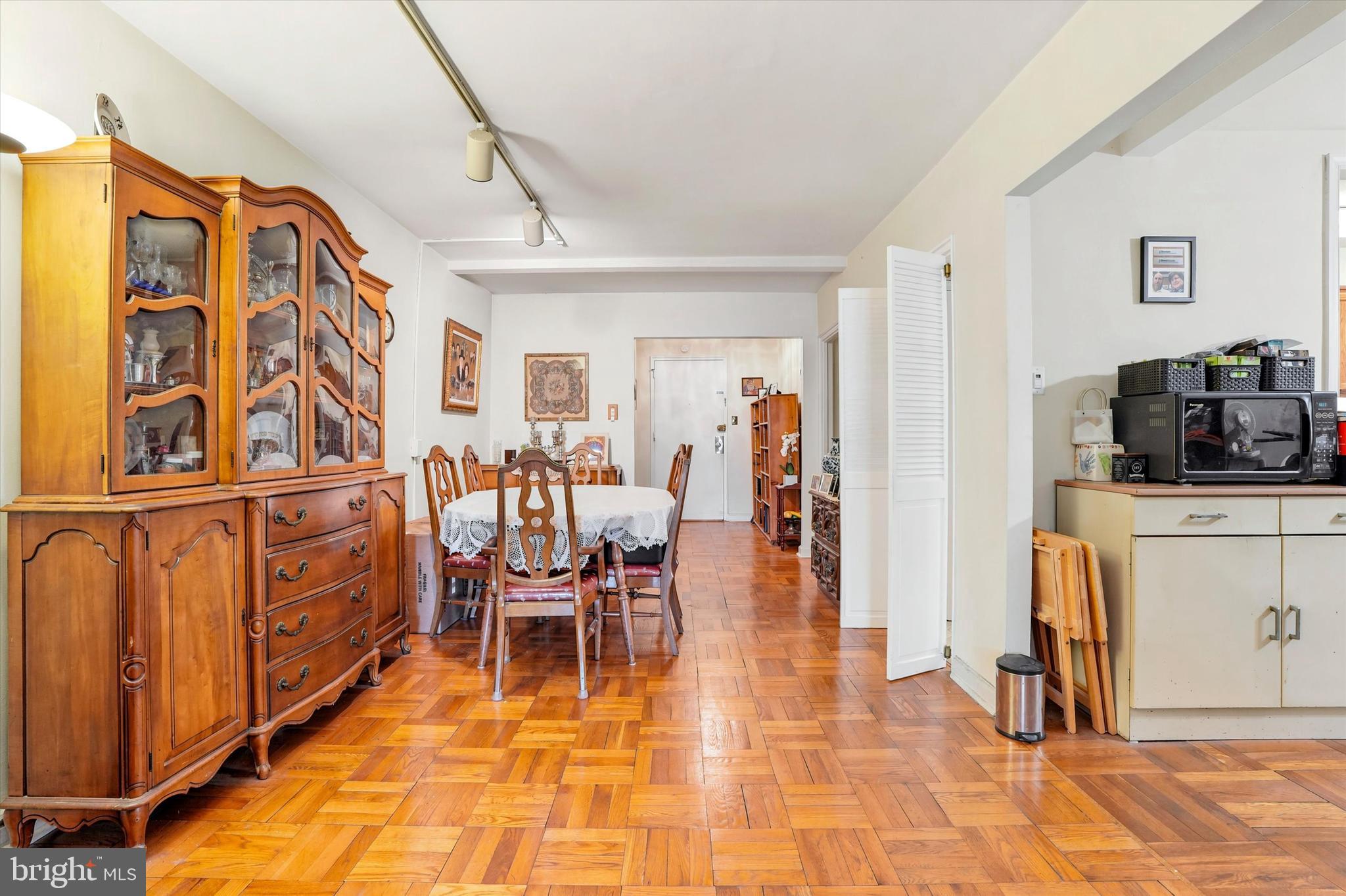 MERION STATION - Residential