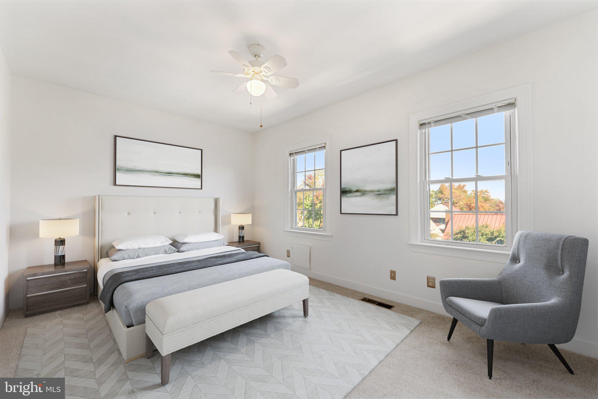 COLLEGE HILL TOWNHOMES - Residential