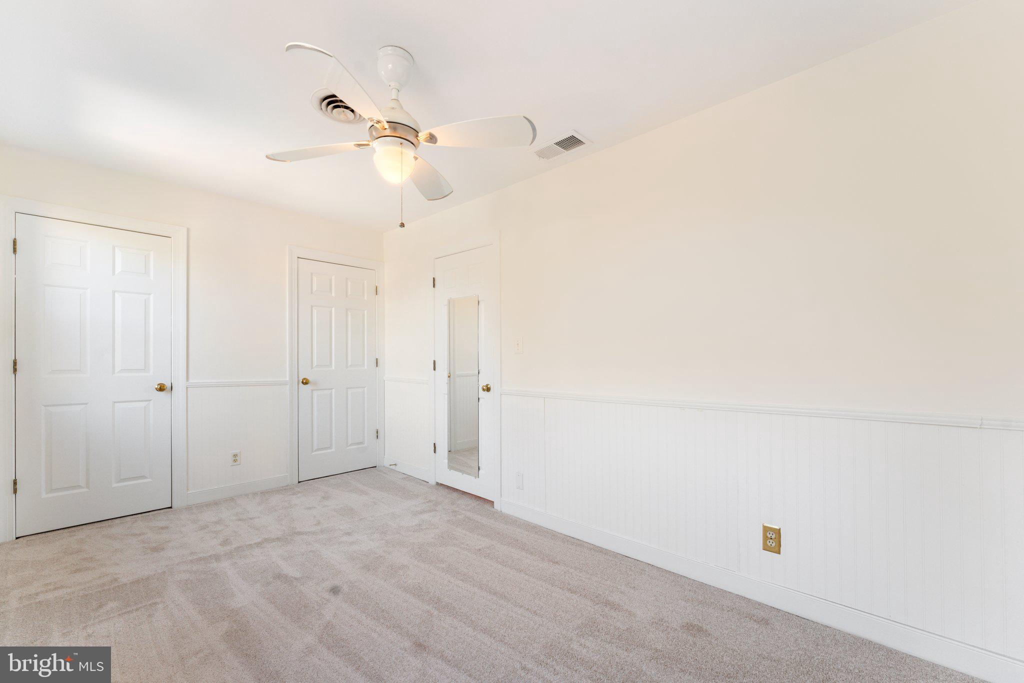 COLLEGE HILL TOWNHOMES - Residential