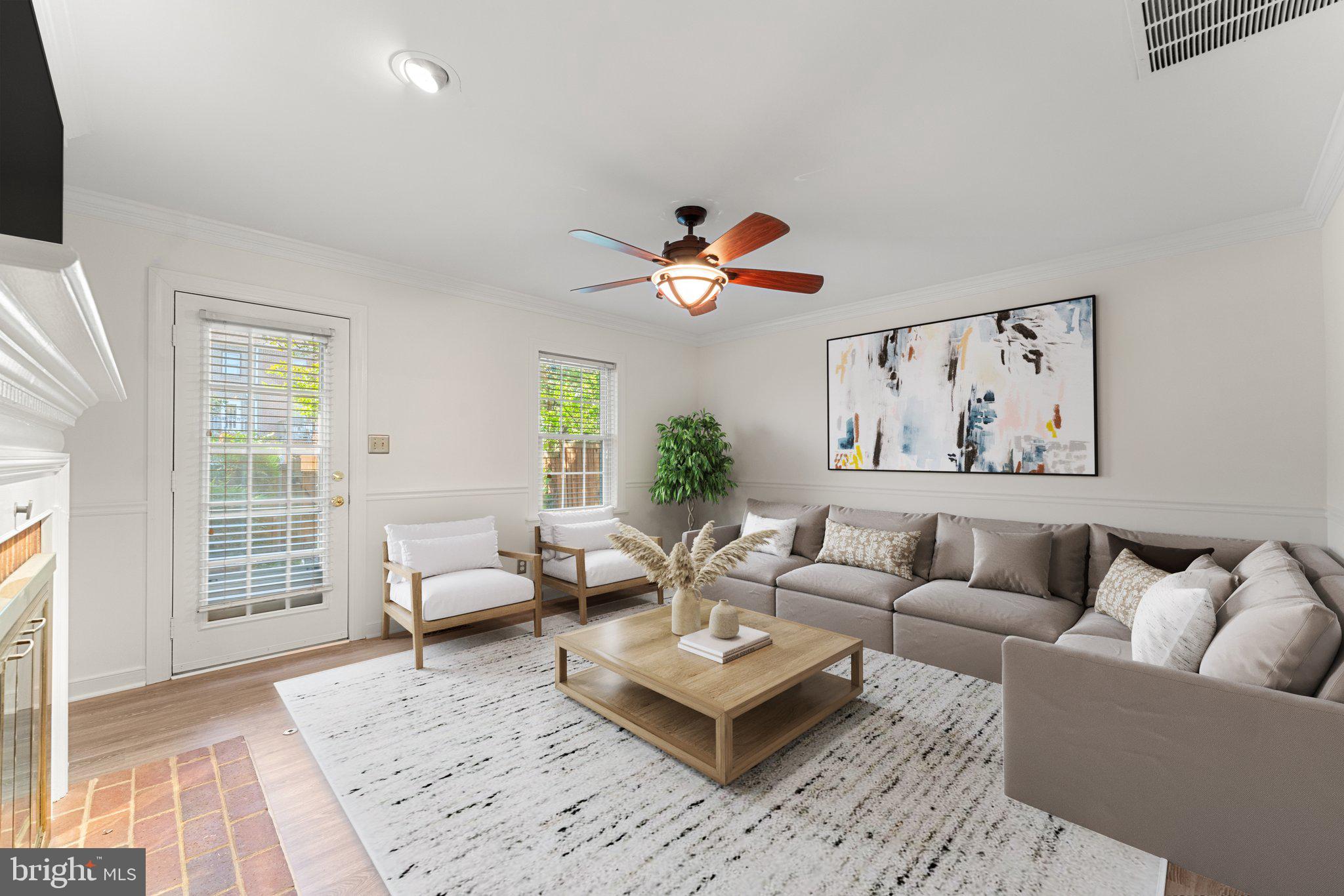 COLLEGE HILL TOWNHOMES - Residential