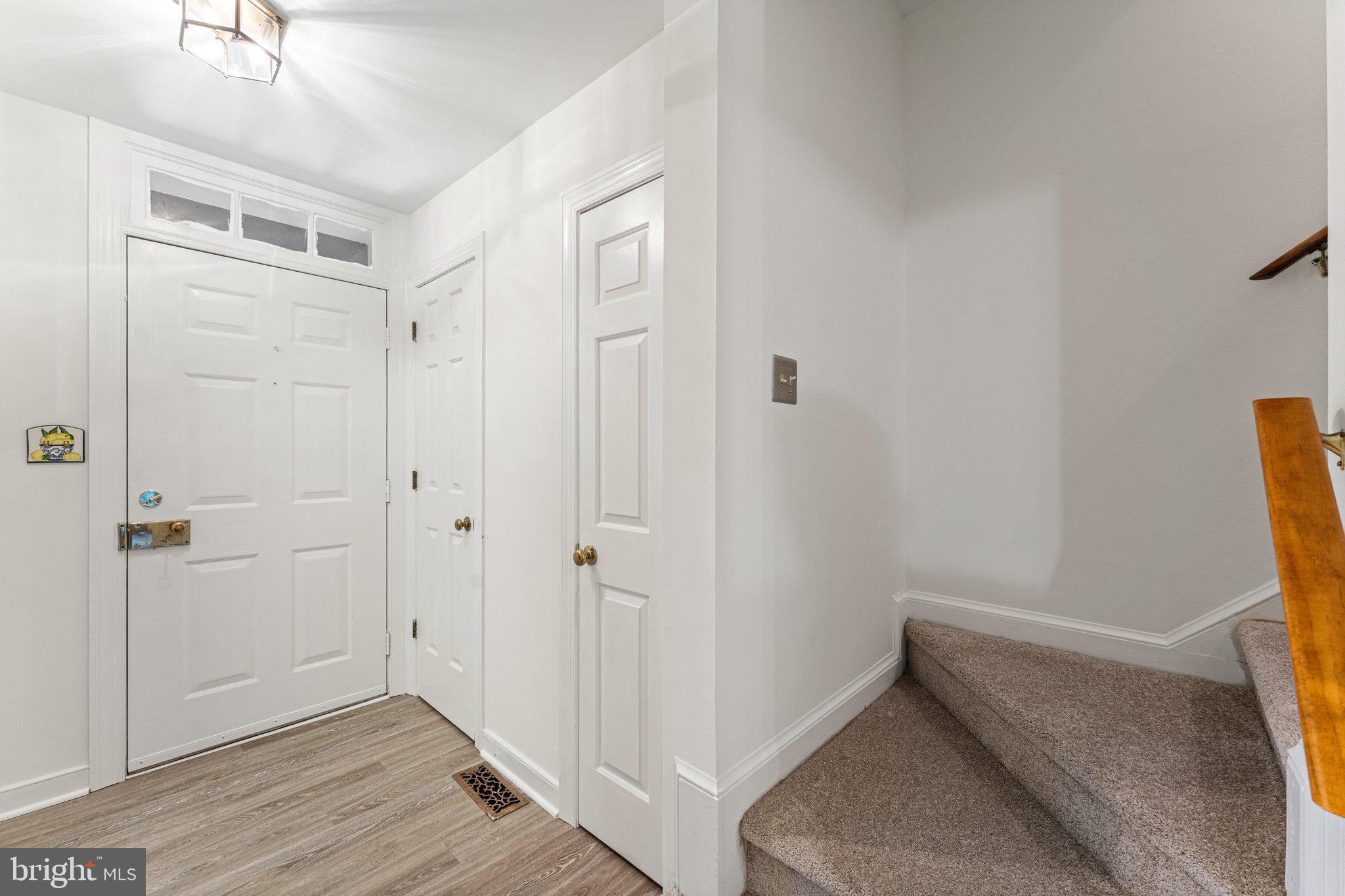 COLLEGE HILL TOWNHOMES - Residential