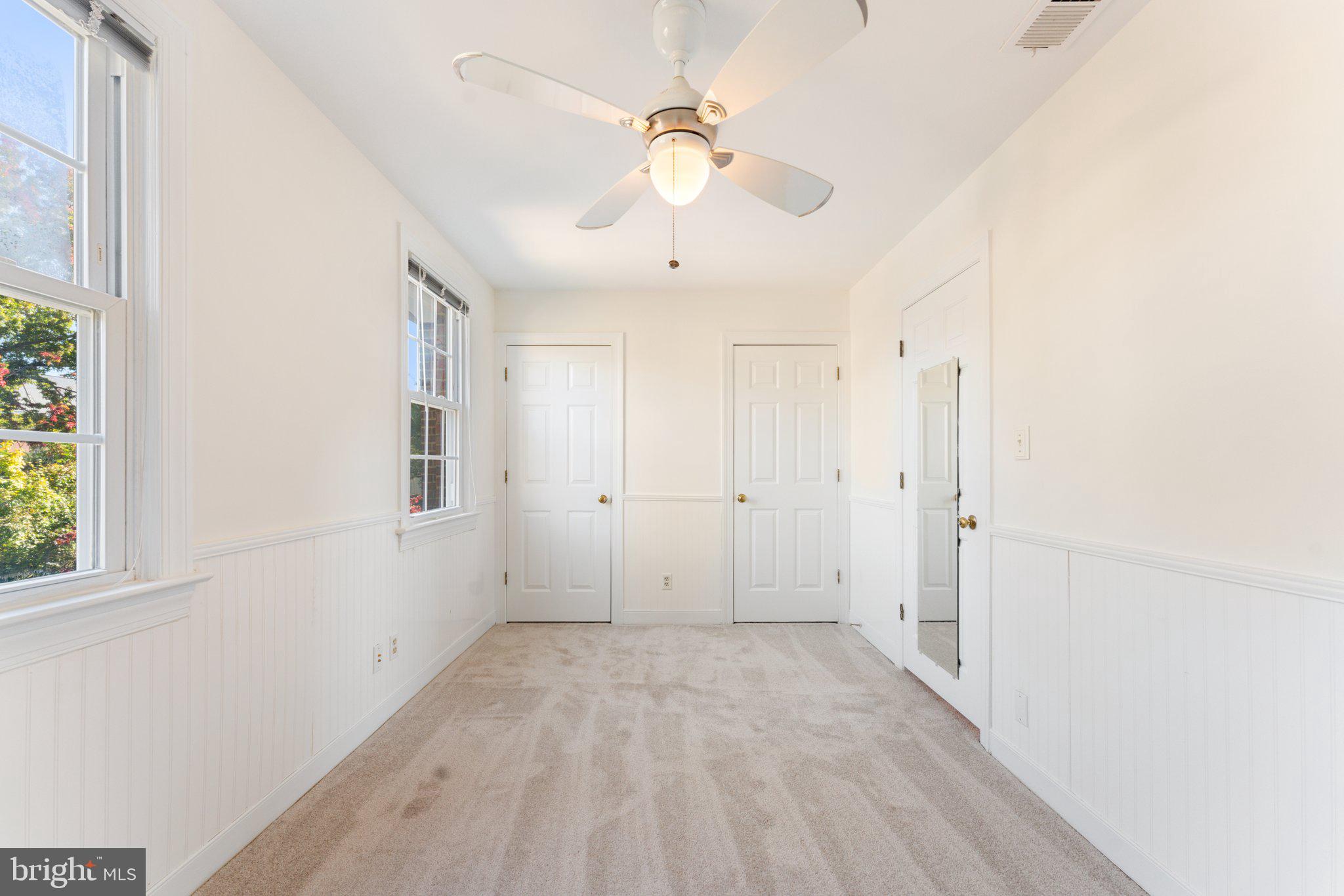 COLLEGE HILL TOWNHOMES - Residential