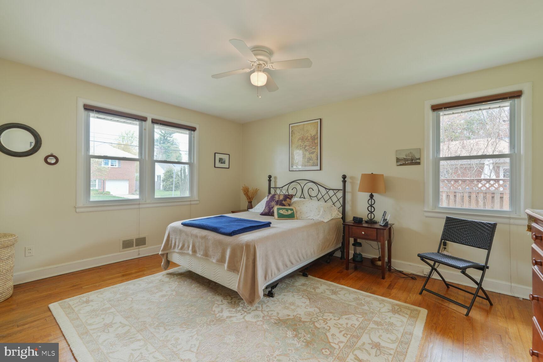 WOODSIDE PARK - Residential