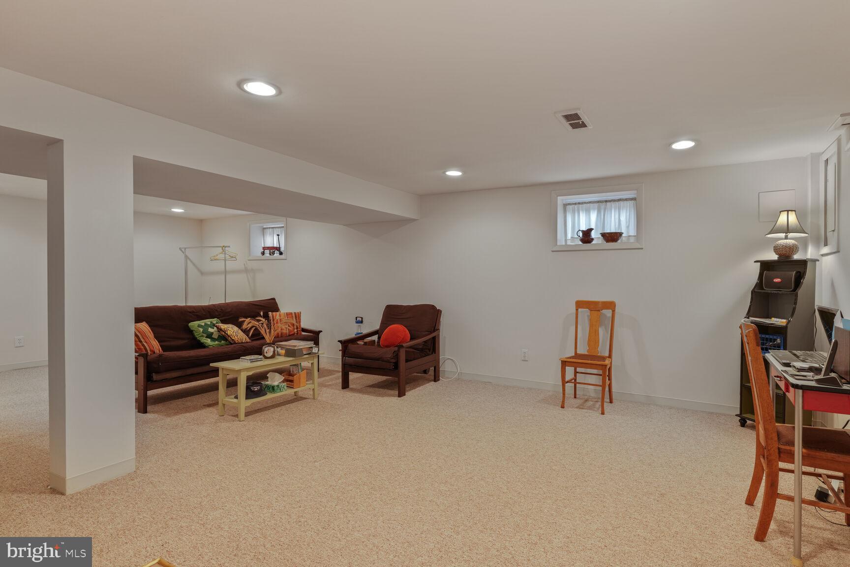 WOODSIDE PARK - Residential