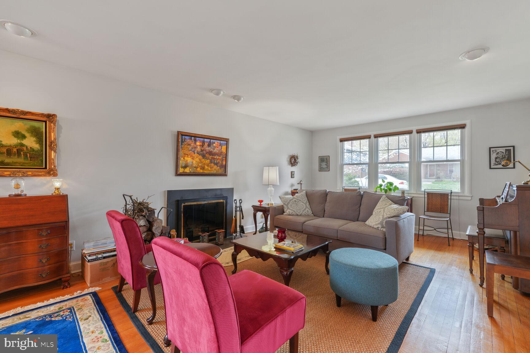 WOODSIDE PARK - Residential