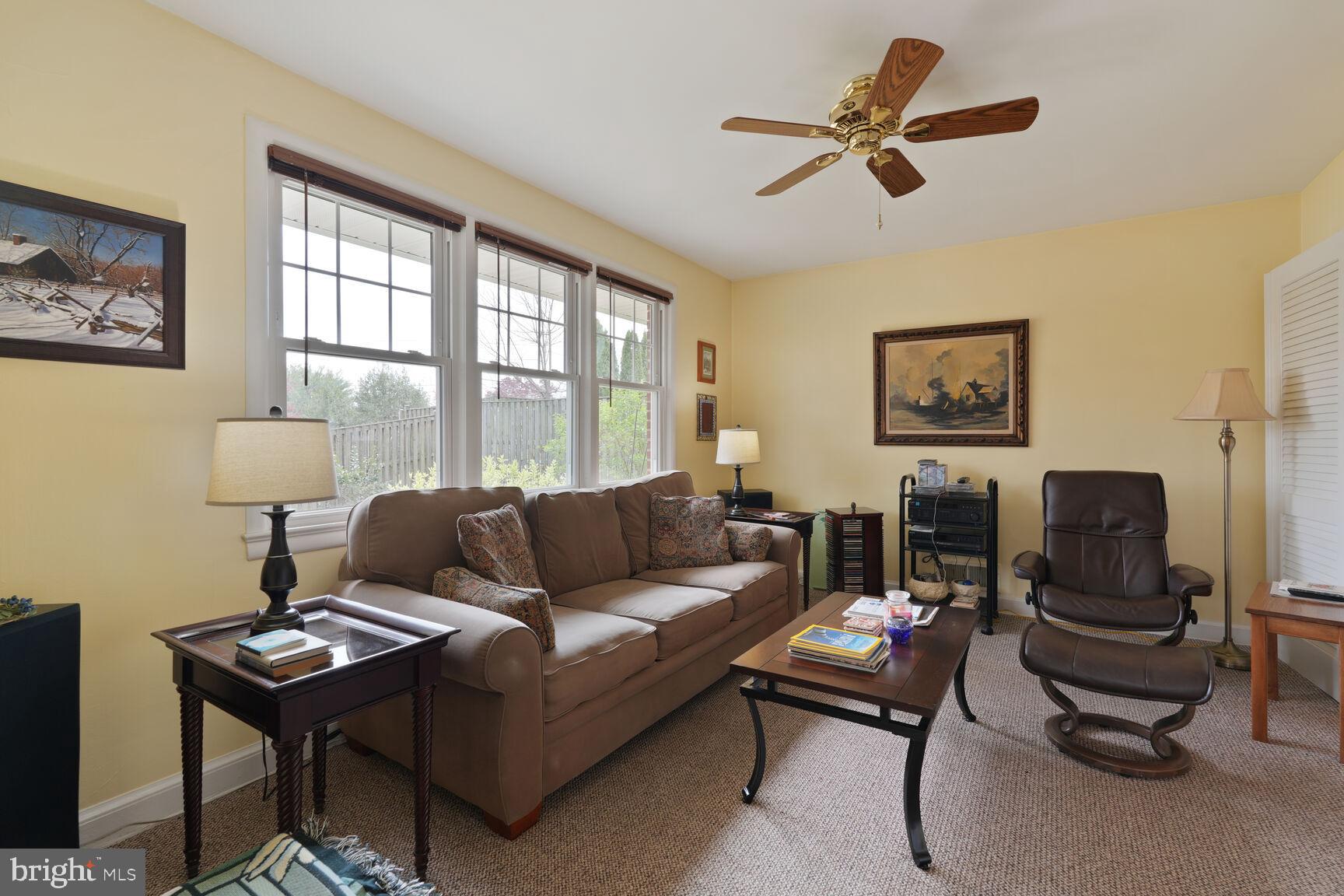 WOODSIDE PARK - Residential
