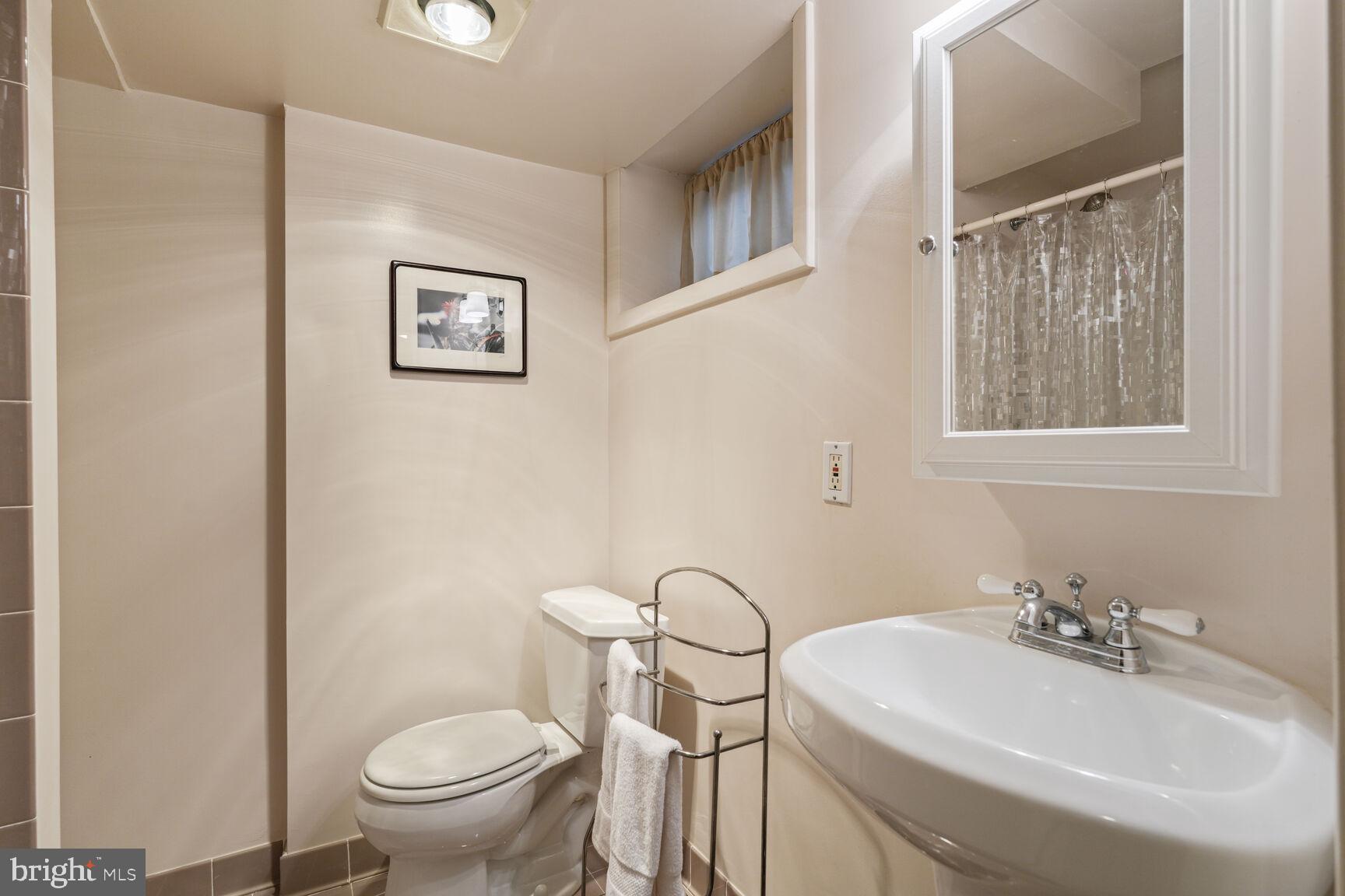 WOODSIDE PARK - Residential