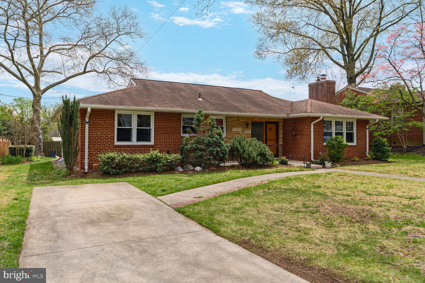 WOODSIDE PARK - Residential