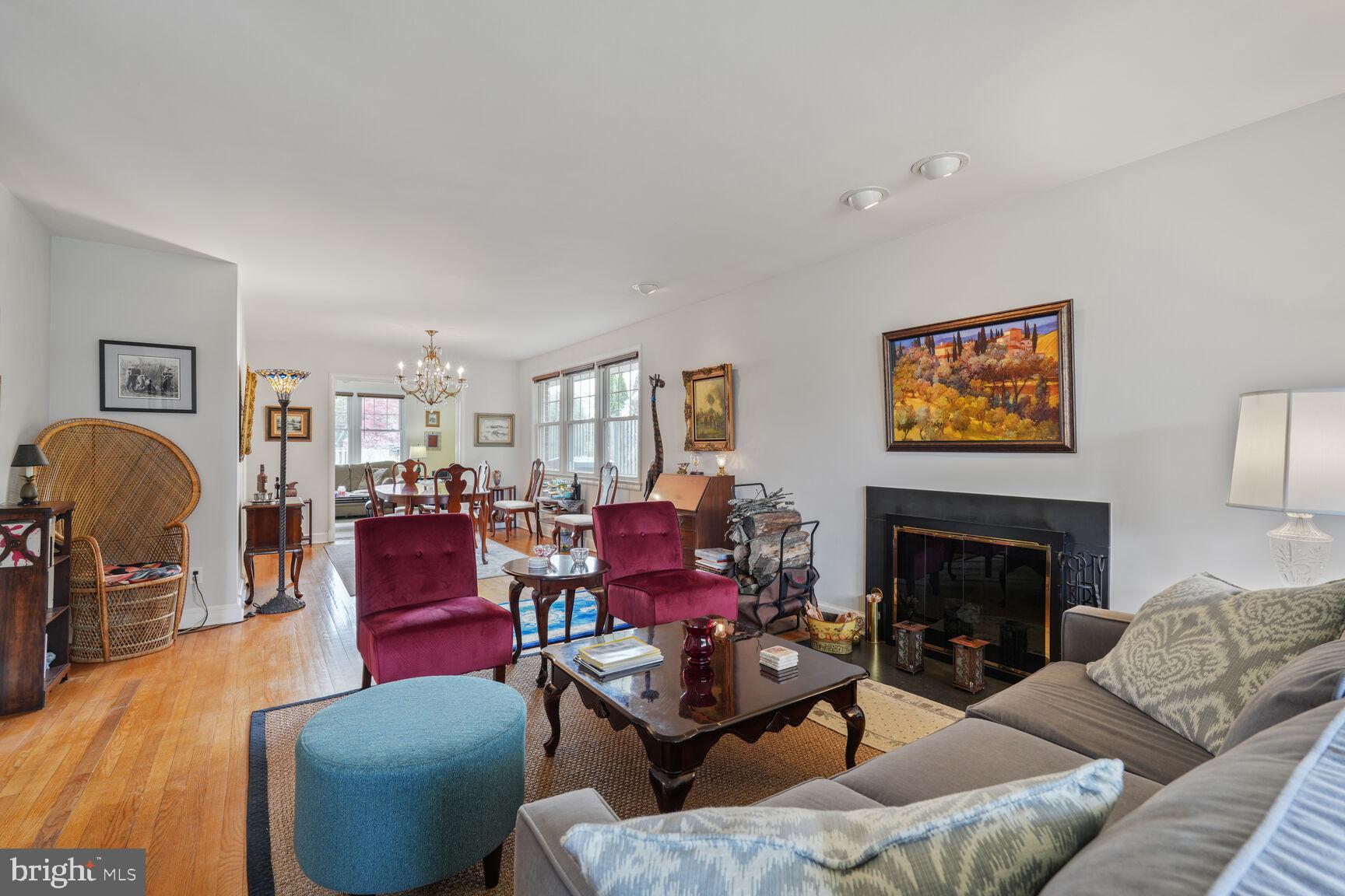 WOODSIDE PARK - Residential