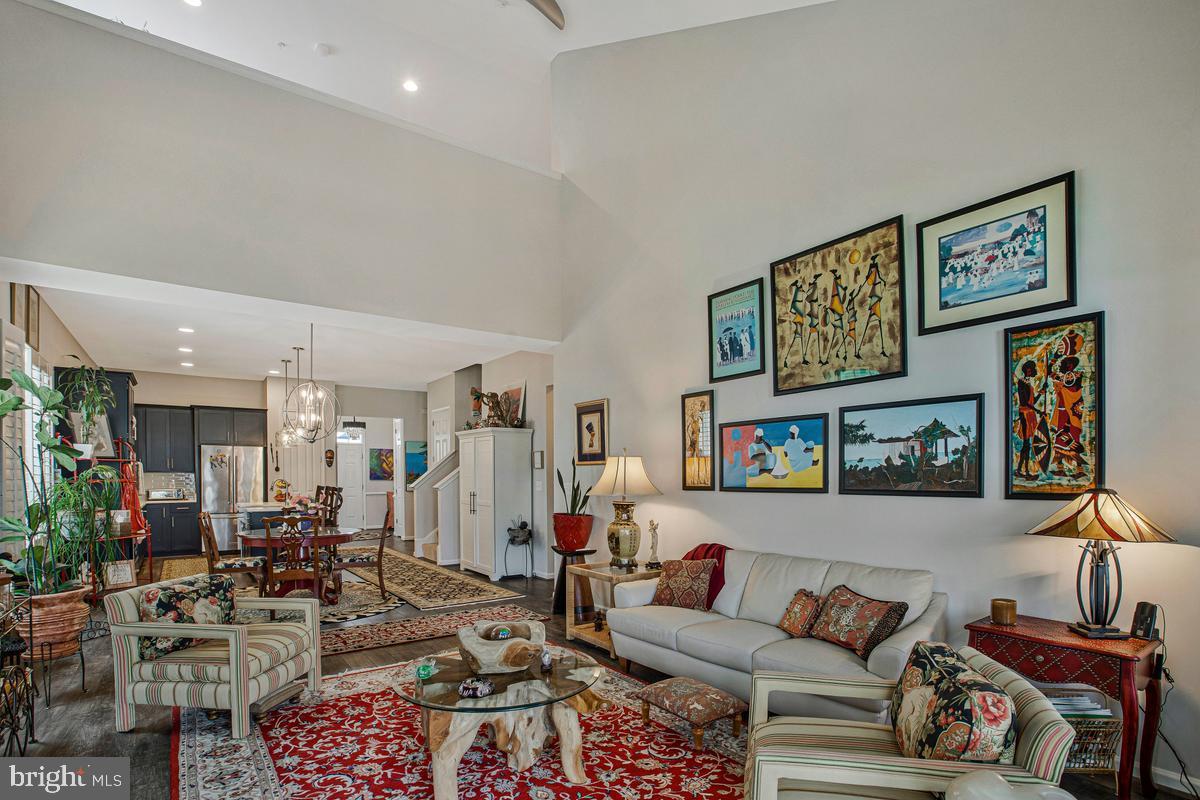 TWO RIVERS - Residential