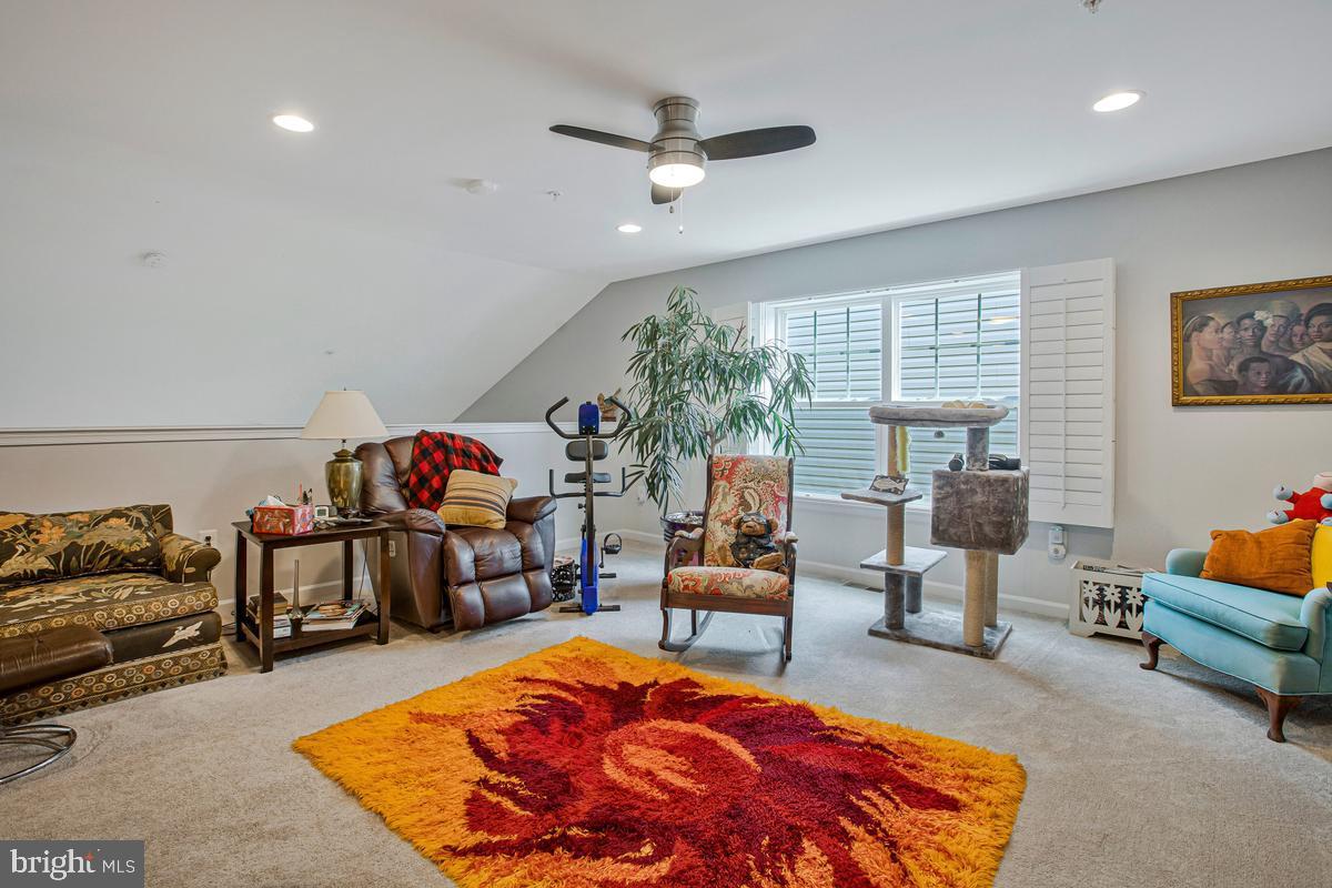 TWO RIVERS - Residential