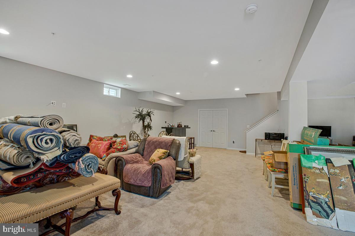 TWO RIVERS - Residential