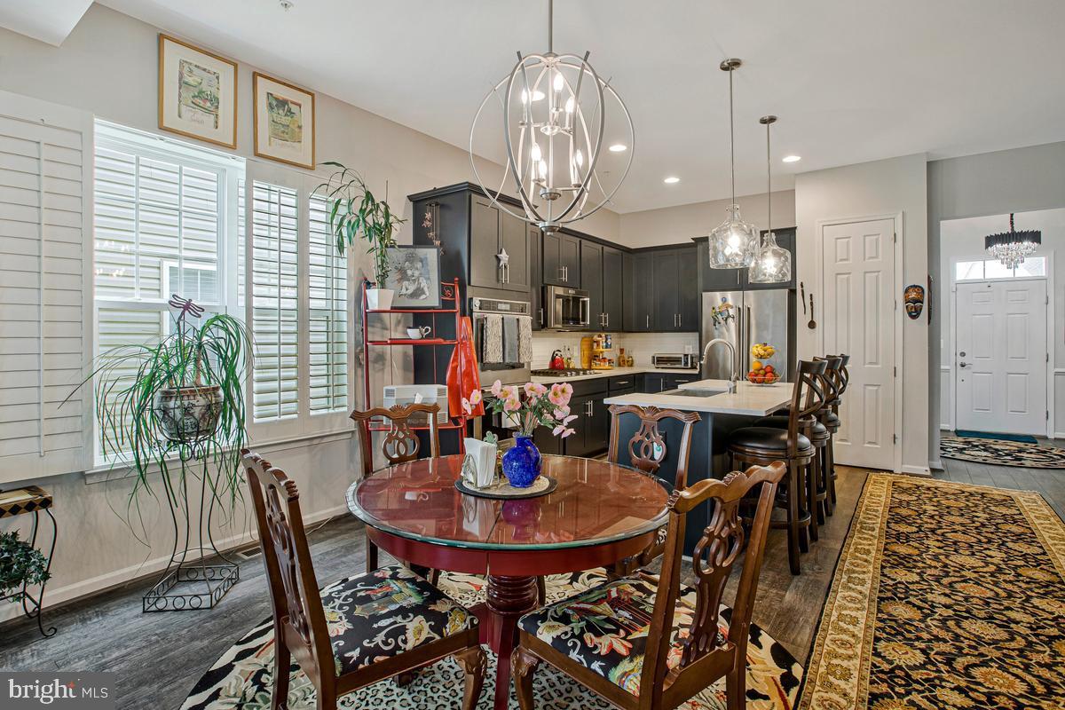 TWO RIVERS - Residential