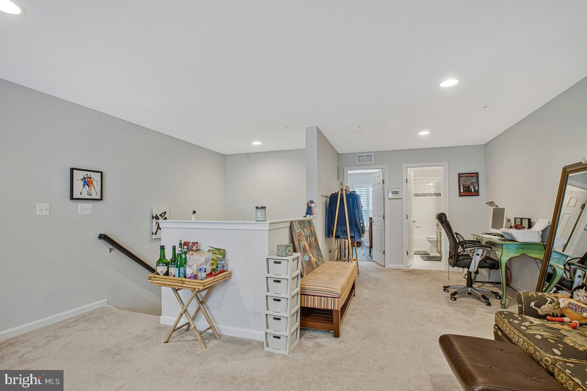 TWO RIVERS - Residential