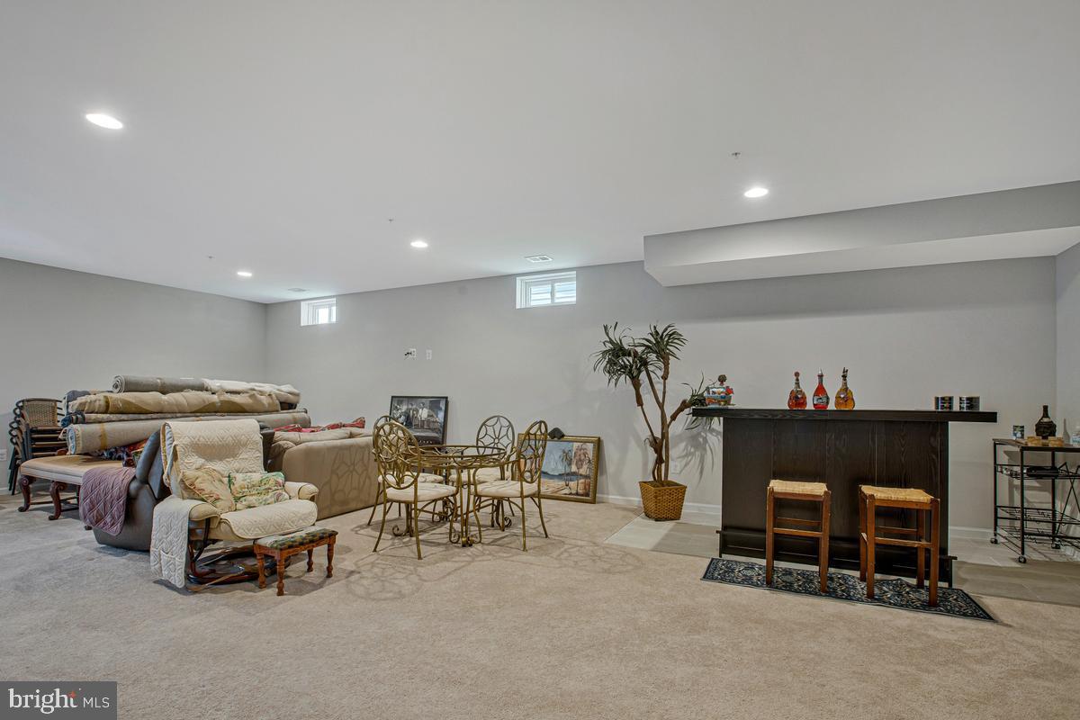 TWO RIVERS - Residential