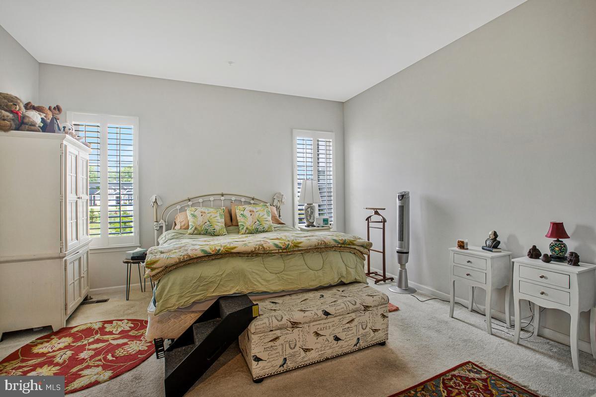 TWO RIVERS - Residential