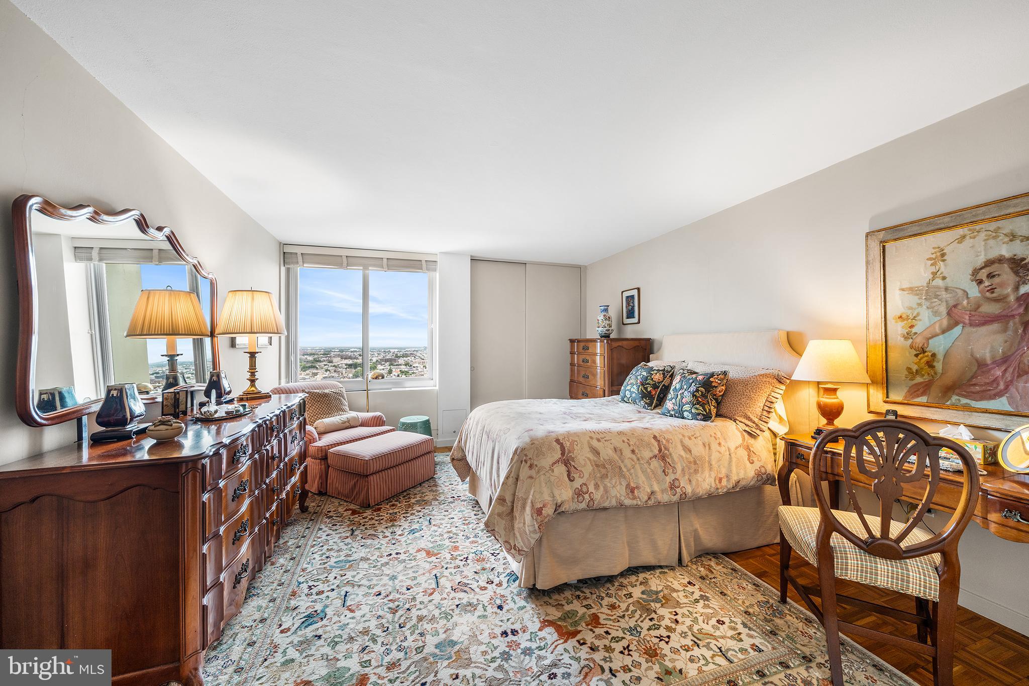 WASHINGTON SQ - Residential