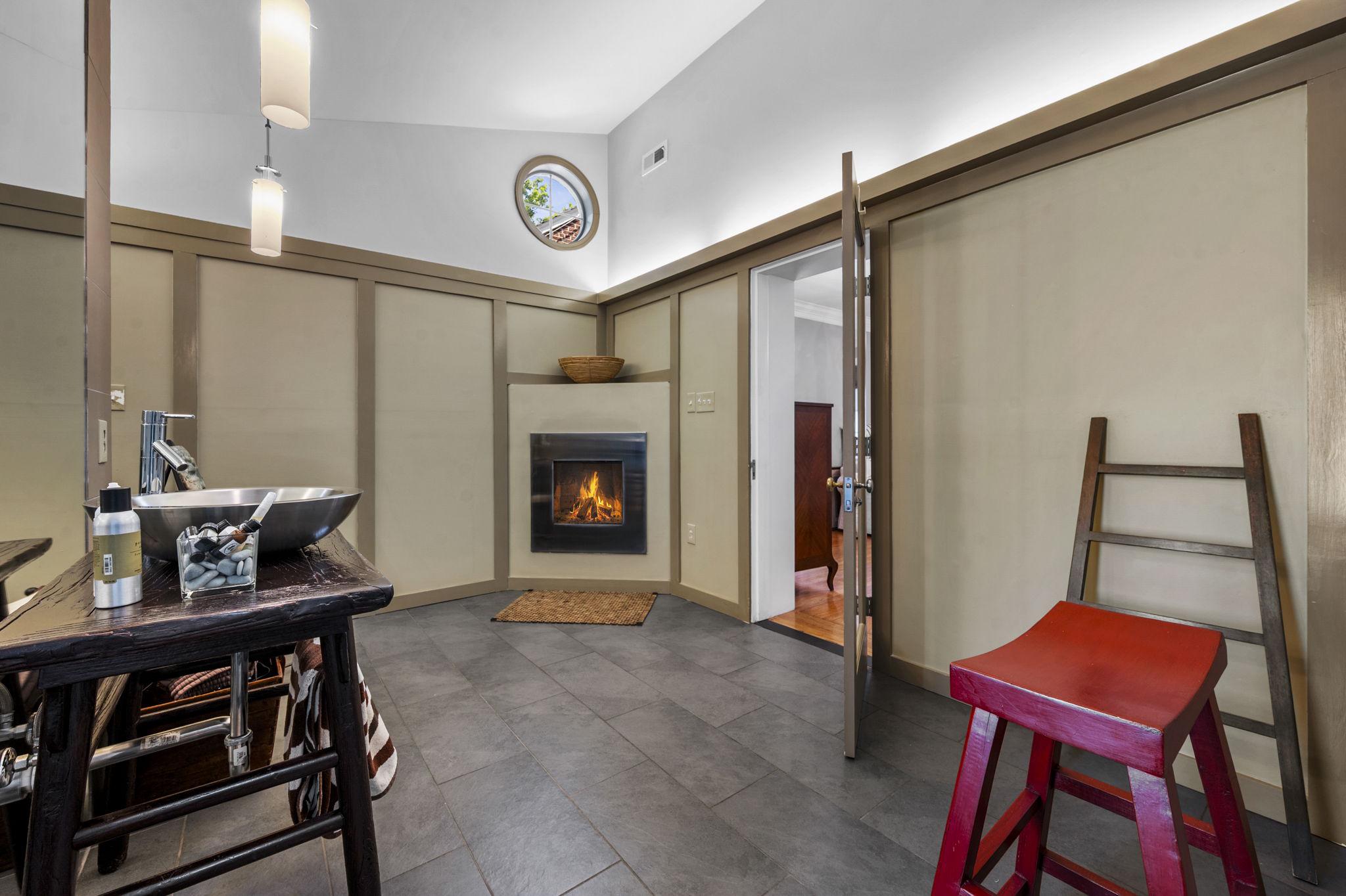 WOODSIDE FOREST - Residential