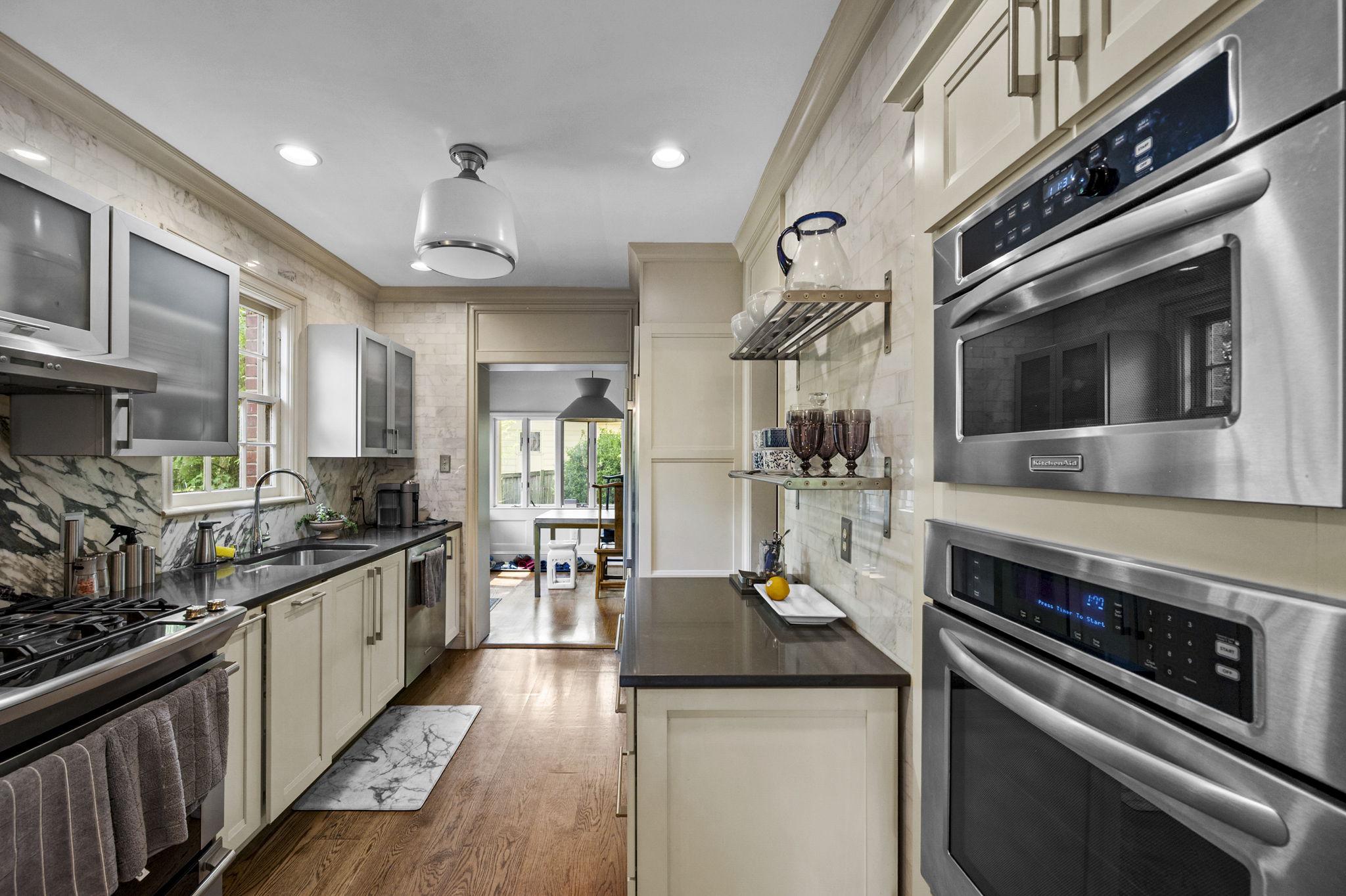 WOODSIDE FOREST - Residential