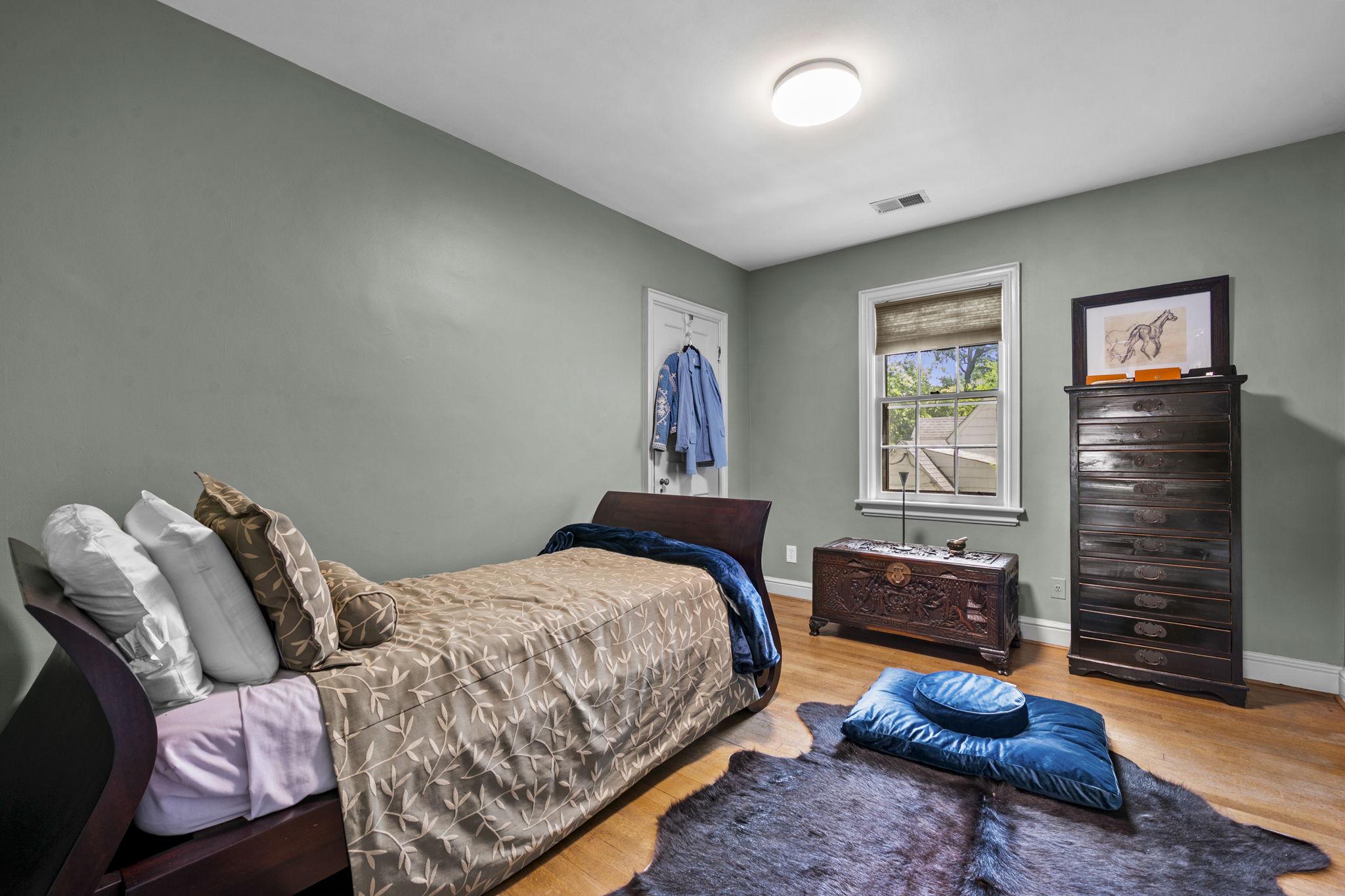 WOODSIDE FOREST - Residential