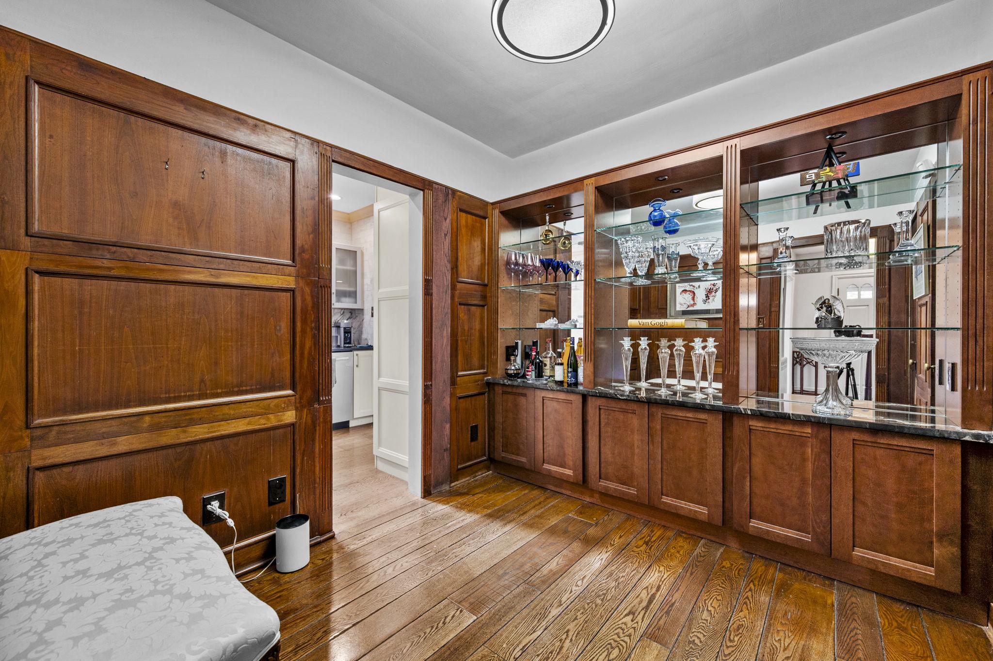 WOODSIDE FOREST - Residential