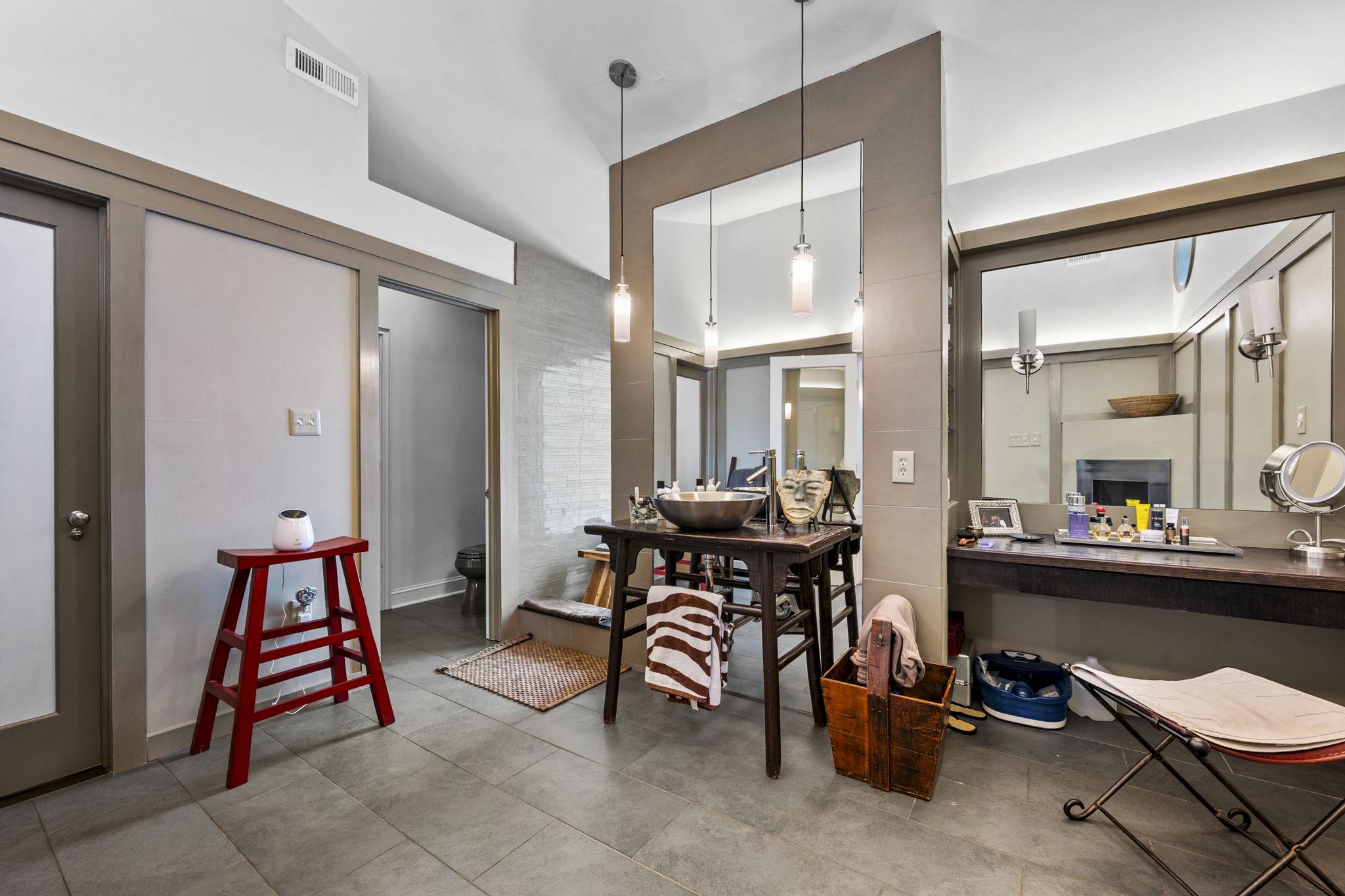 WOODSIDE FOREST - Residential