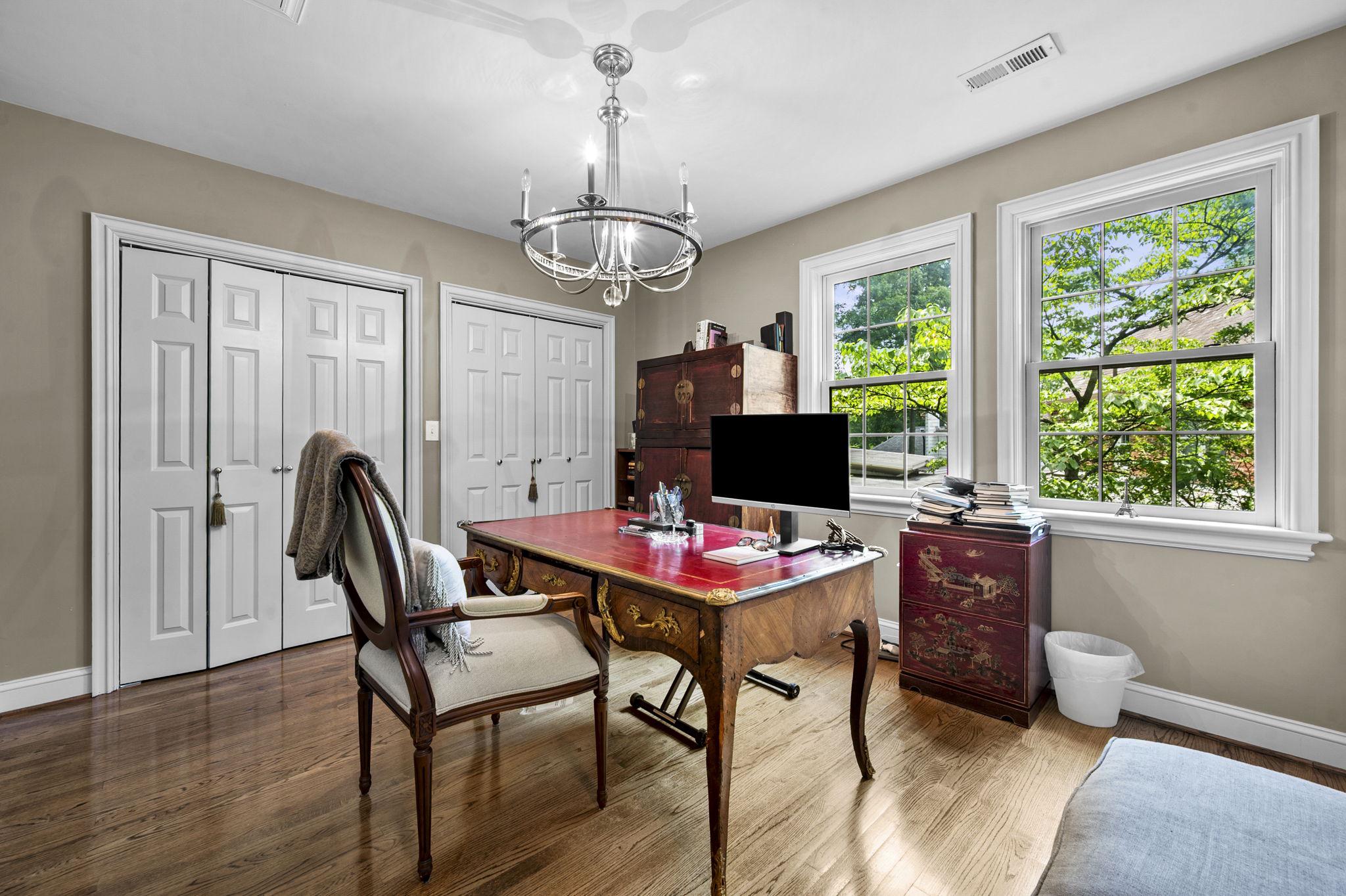 WOODSIDE FOREST - Residential
