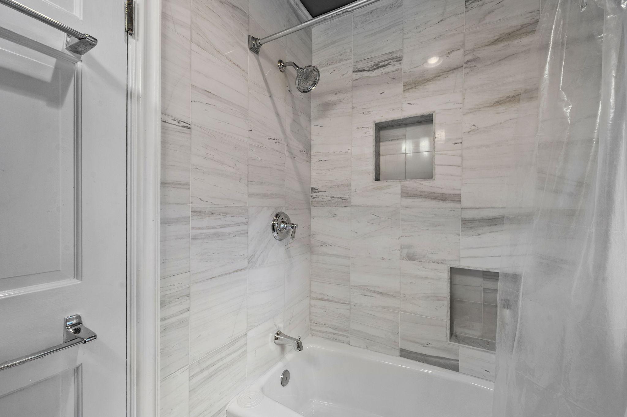 WOODSIDE FOREST - Residential