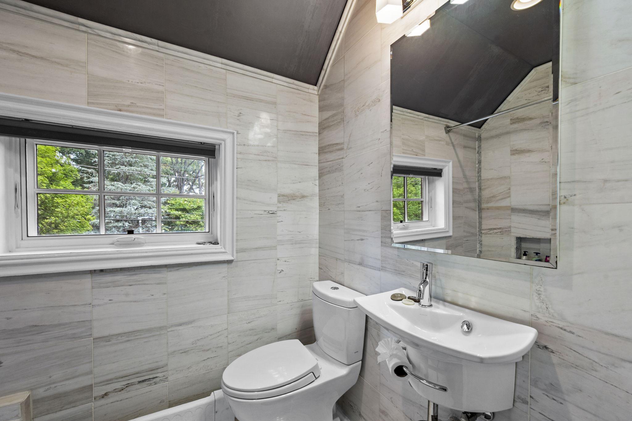 WOODSIDE FOREST - Residential
