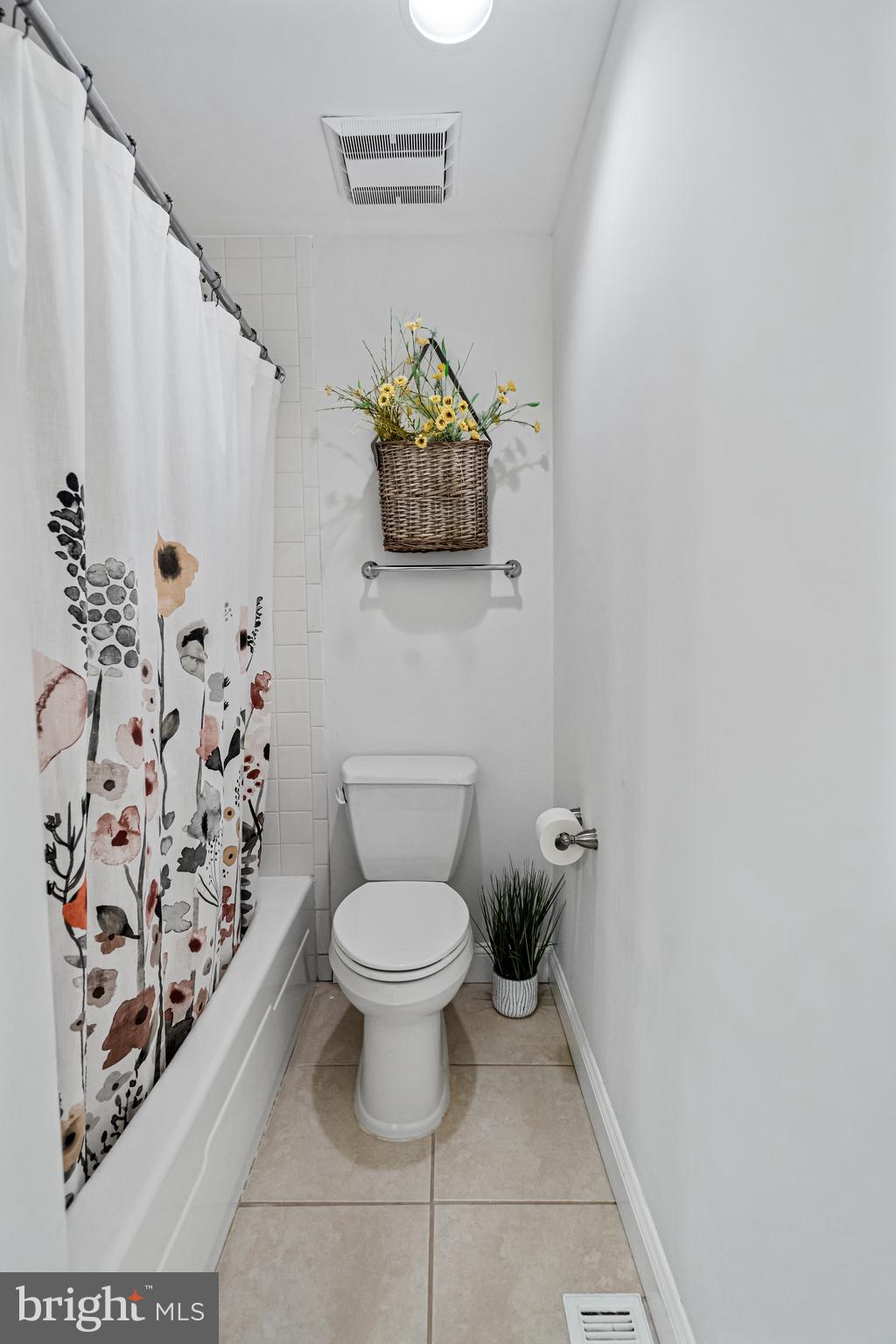 ANNEN WOODS - Residential