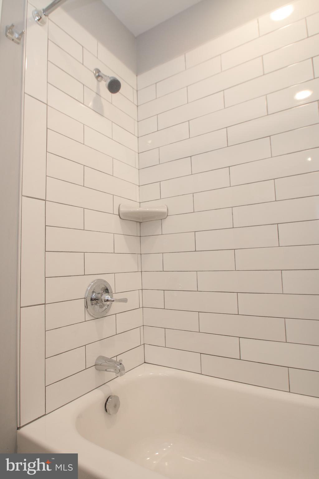 PASSYUNK SQUARE - Residential Income