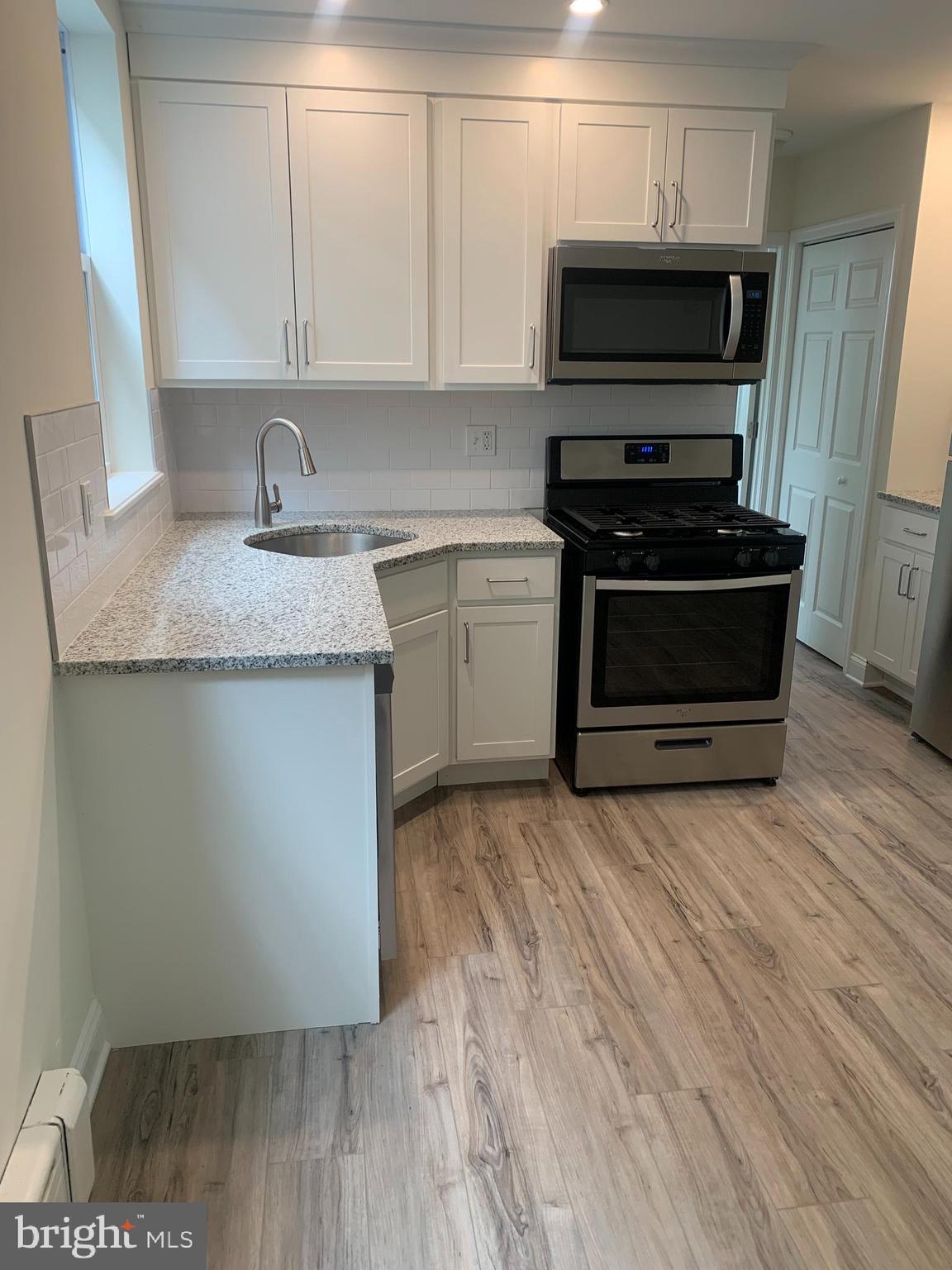 PASSYUNK SQUARE - Residential Income