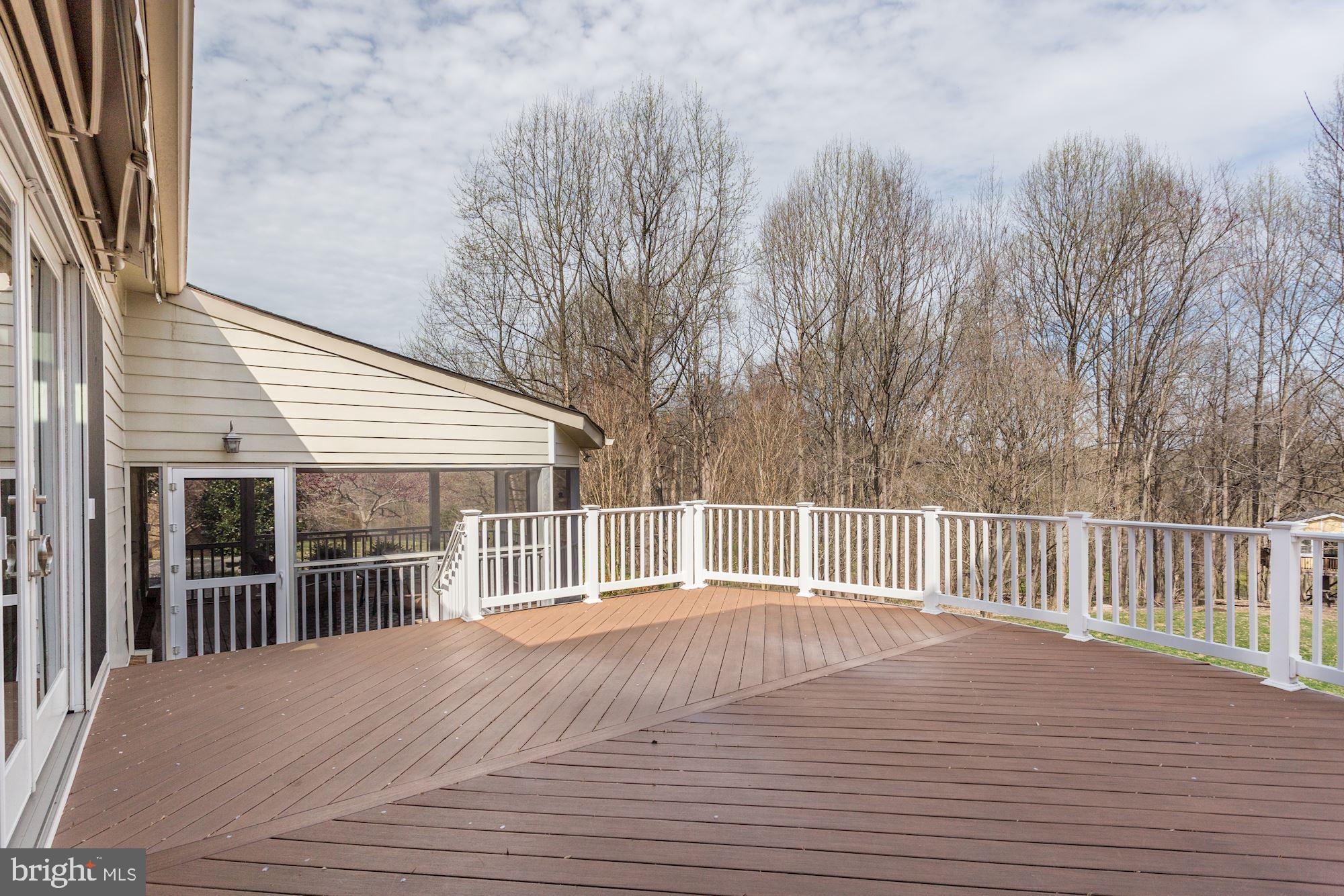 SADDLE RIDGE - Residential