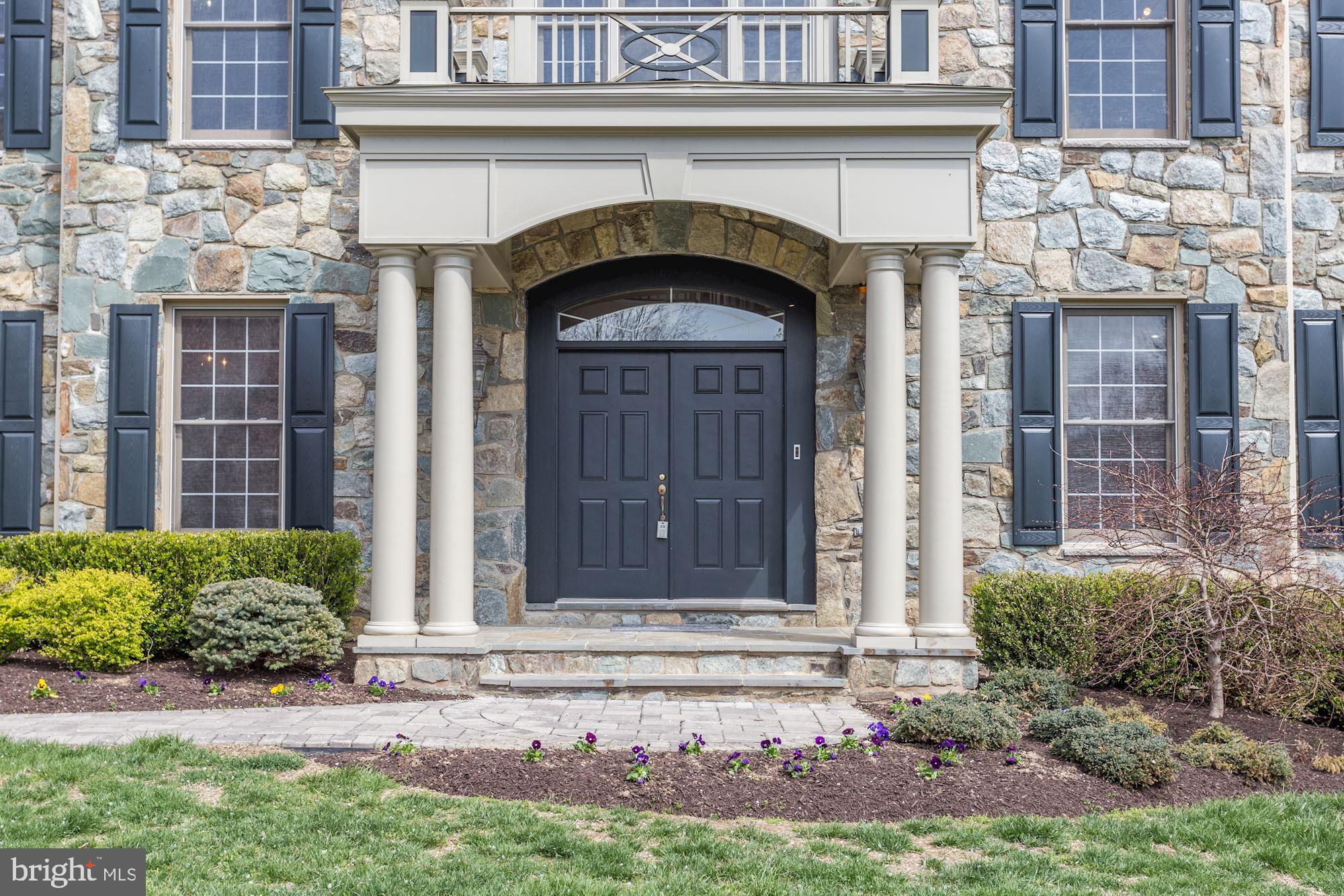 SADDLE RIDGE - Residential