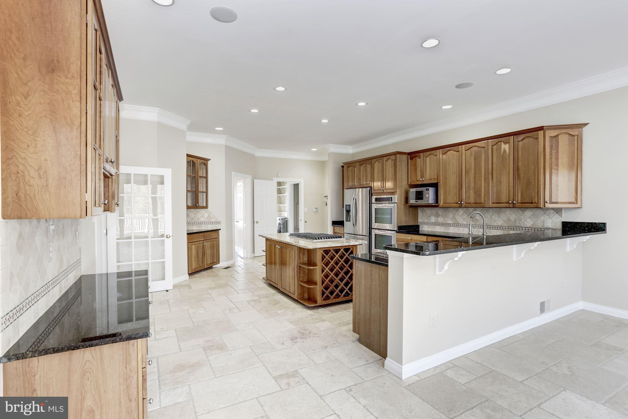 SADDLE RIDGE - Residential