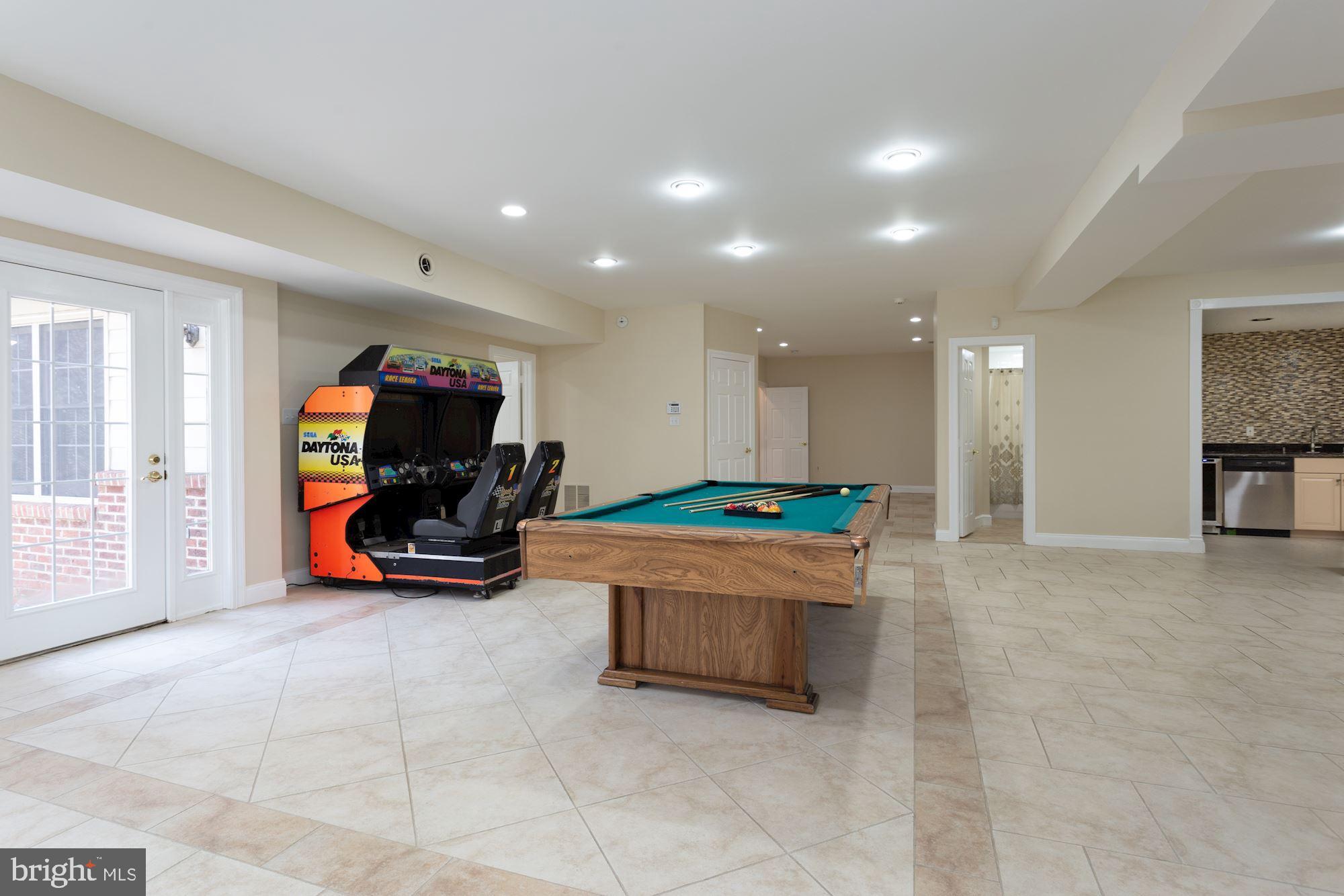 SADDLE RIDGE - Residential