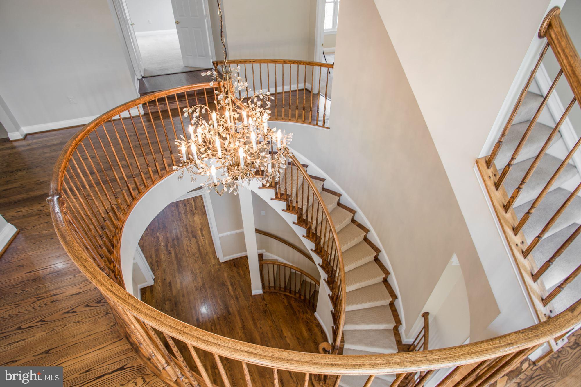 SADDLE RIDGE - Residential
