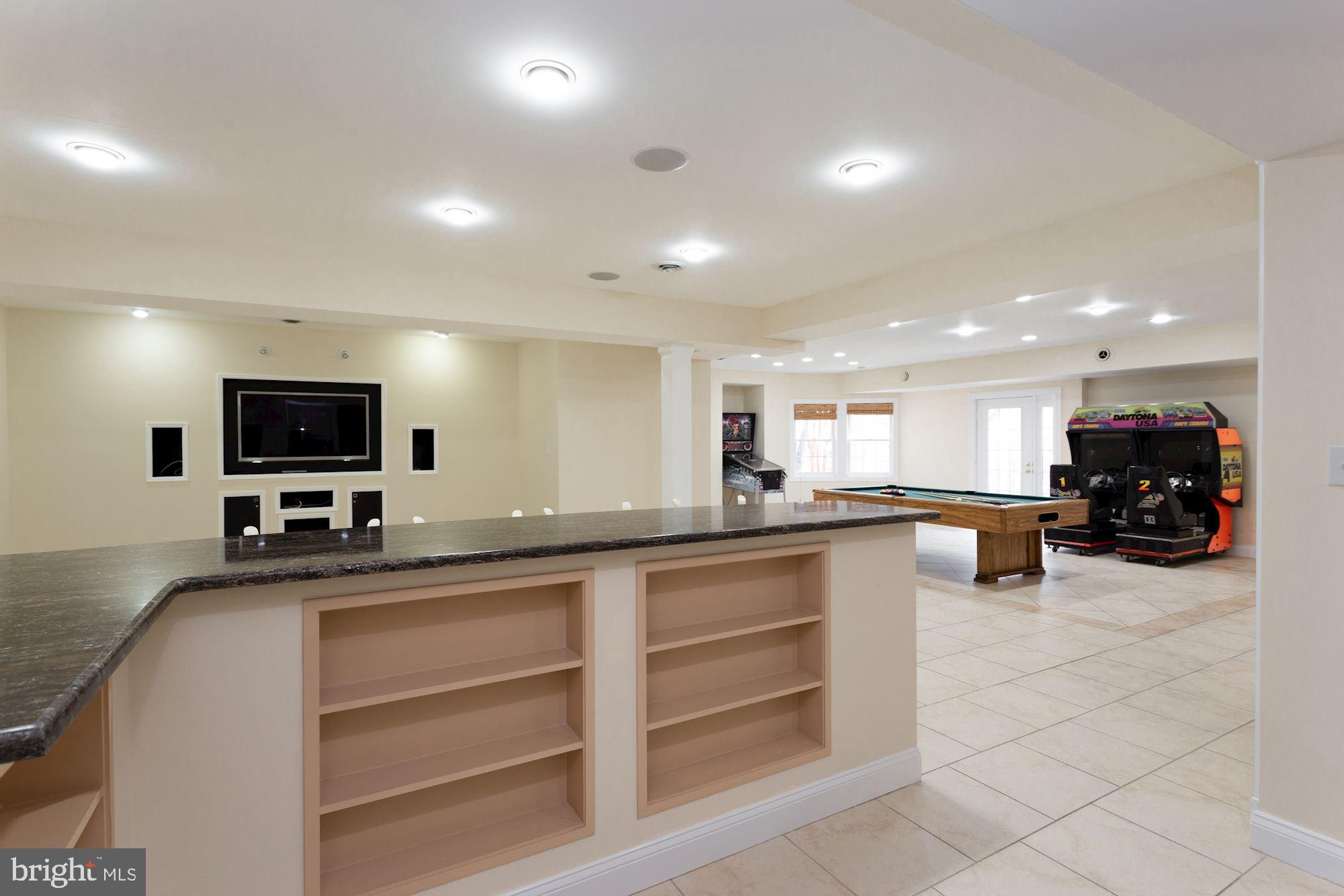 SADDLE RIDGE - Residential