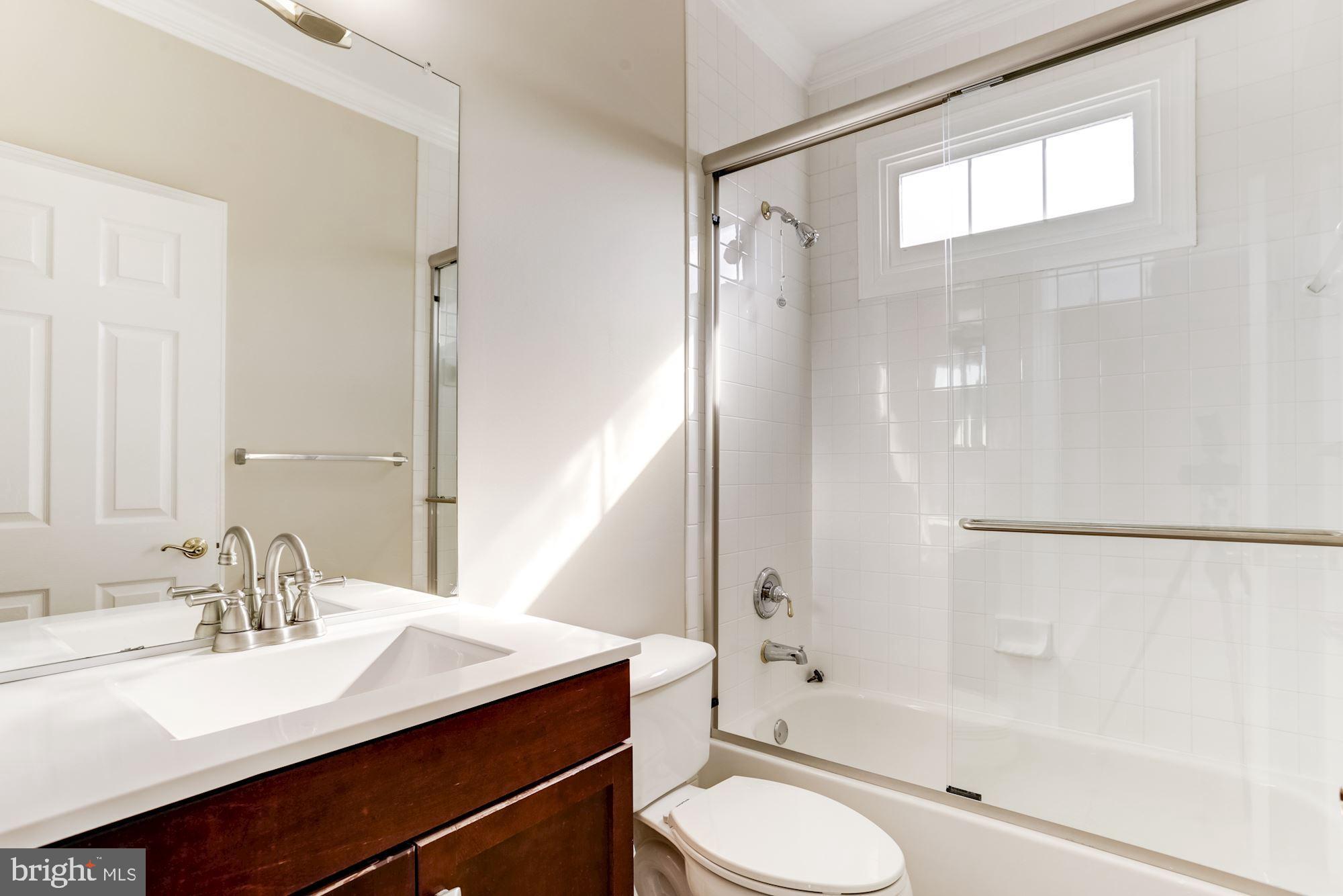 SADDLE RIDGE - Residential