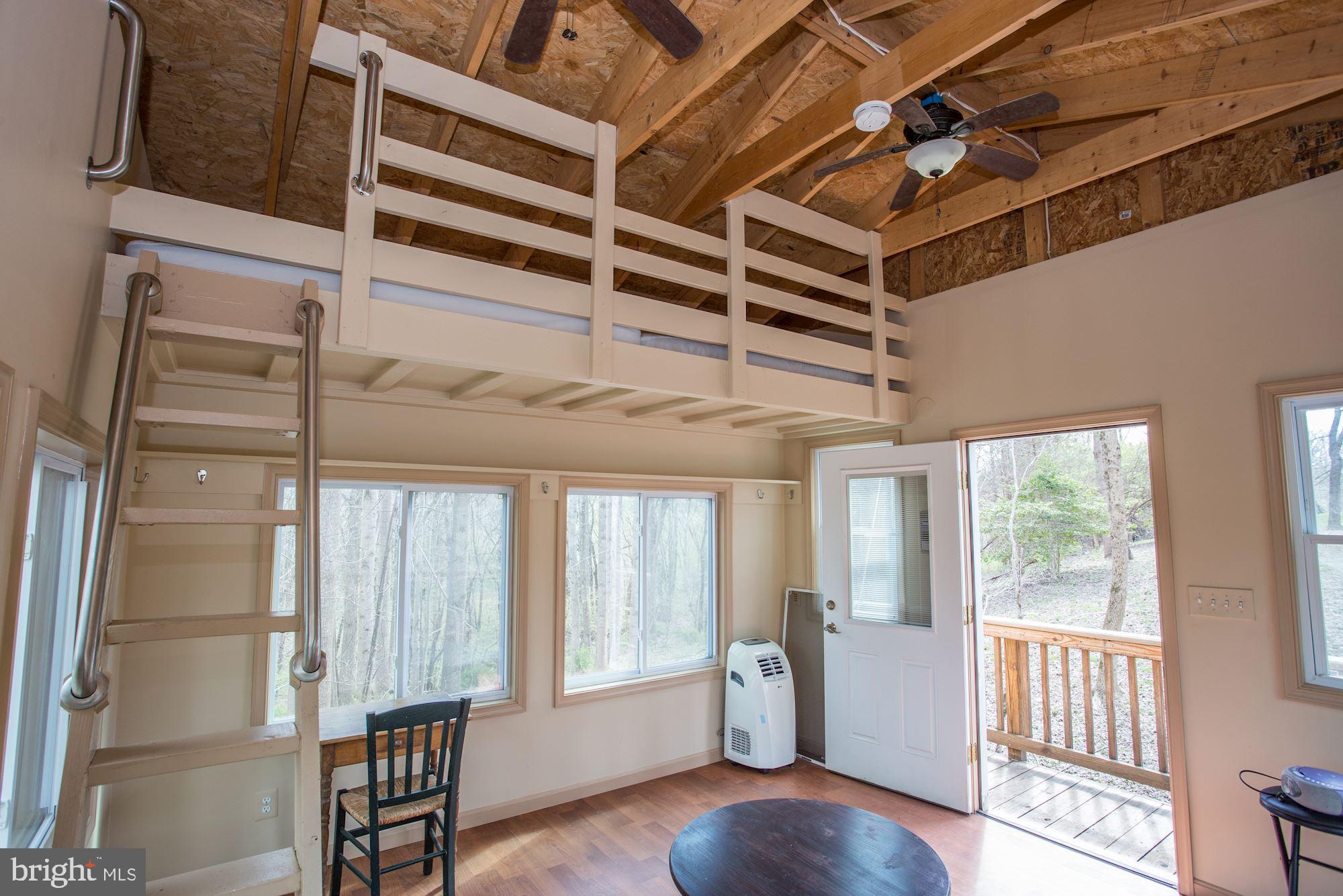 SADDLE RIDGE - Residential