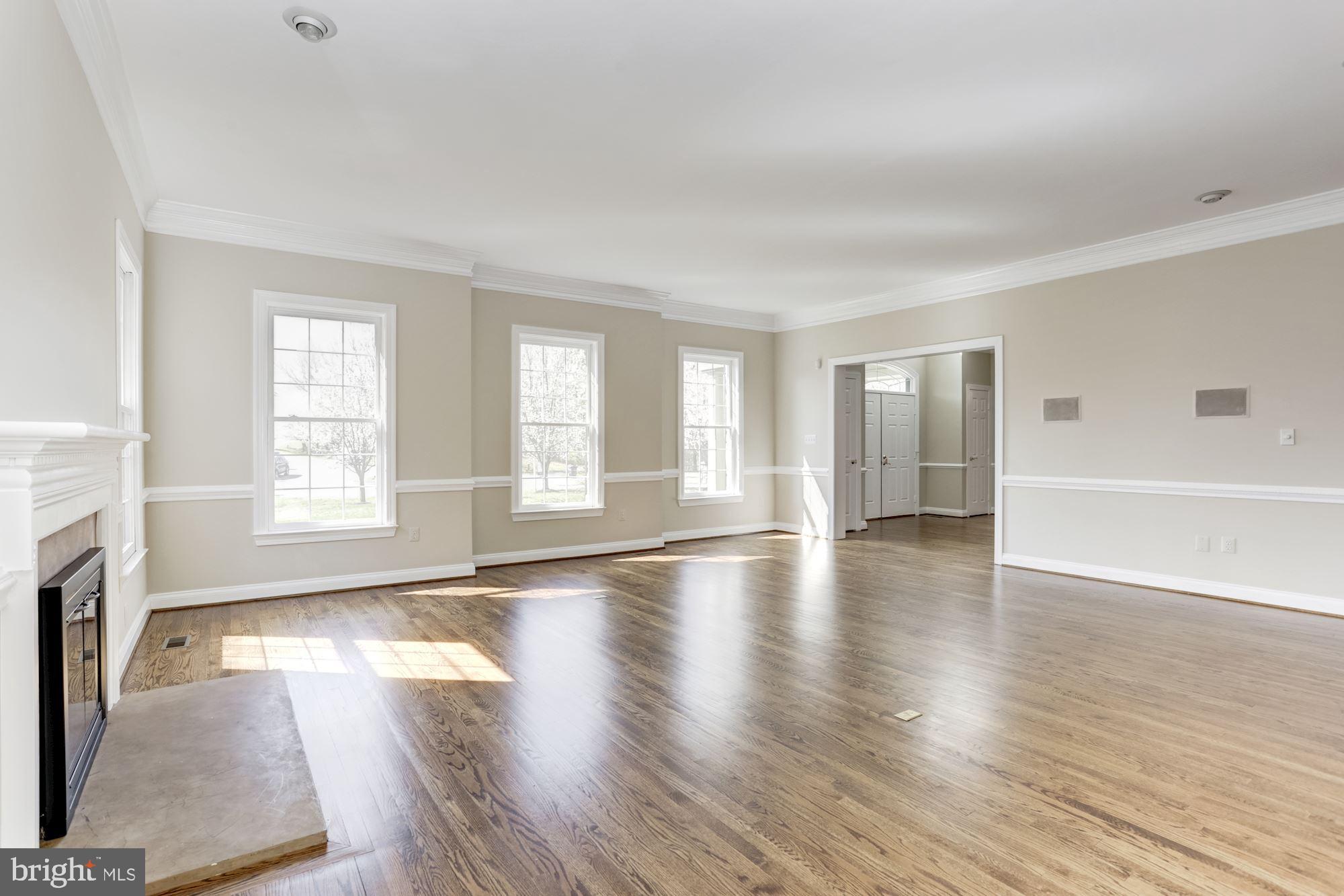 SADDLE RIDGE - Residential